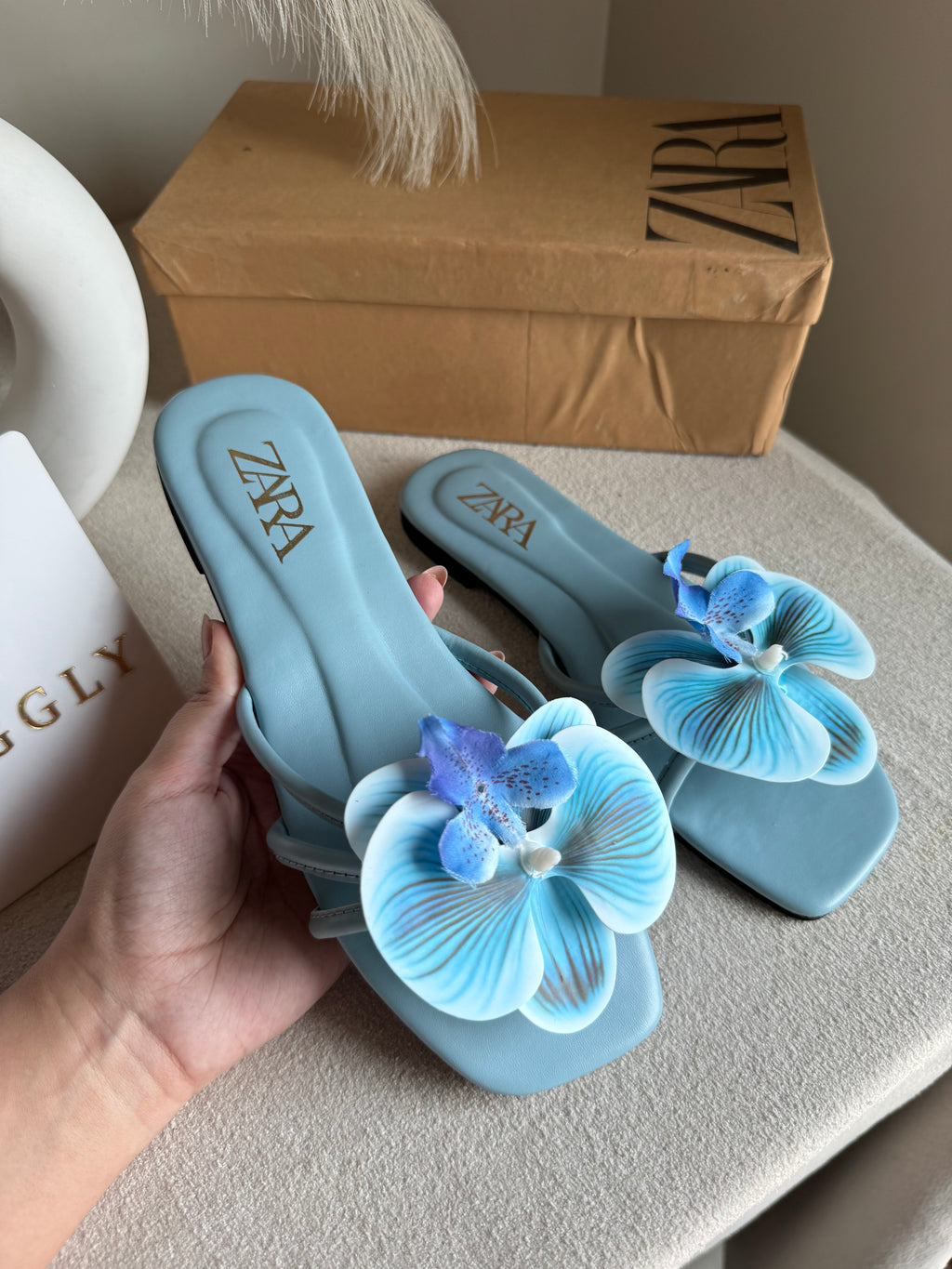 VIRAL FLOWER SLIDES - Blue