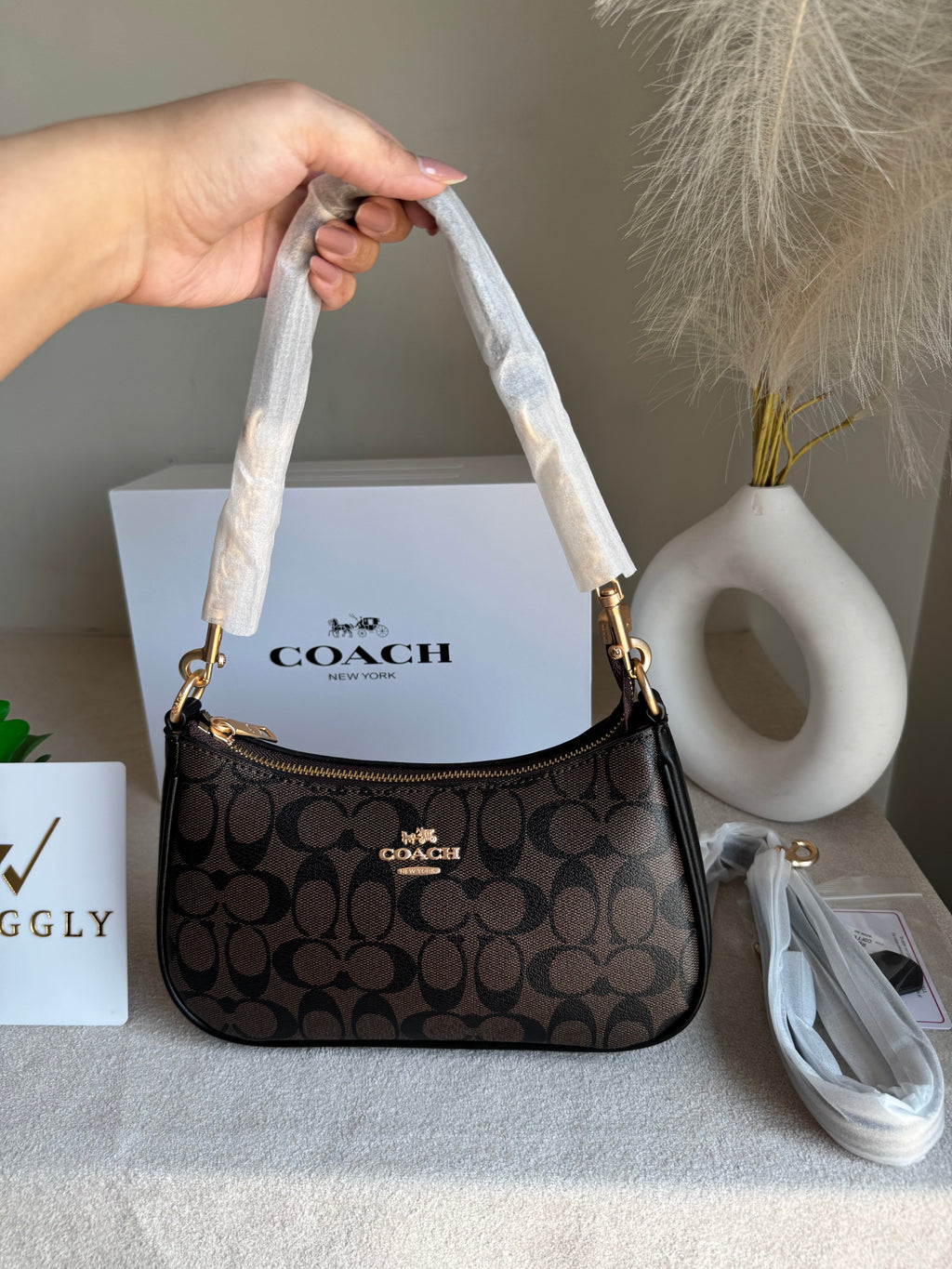 COACH TERI PREMIUM (Coffee) - BOX PACKING