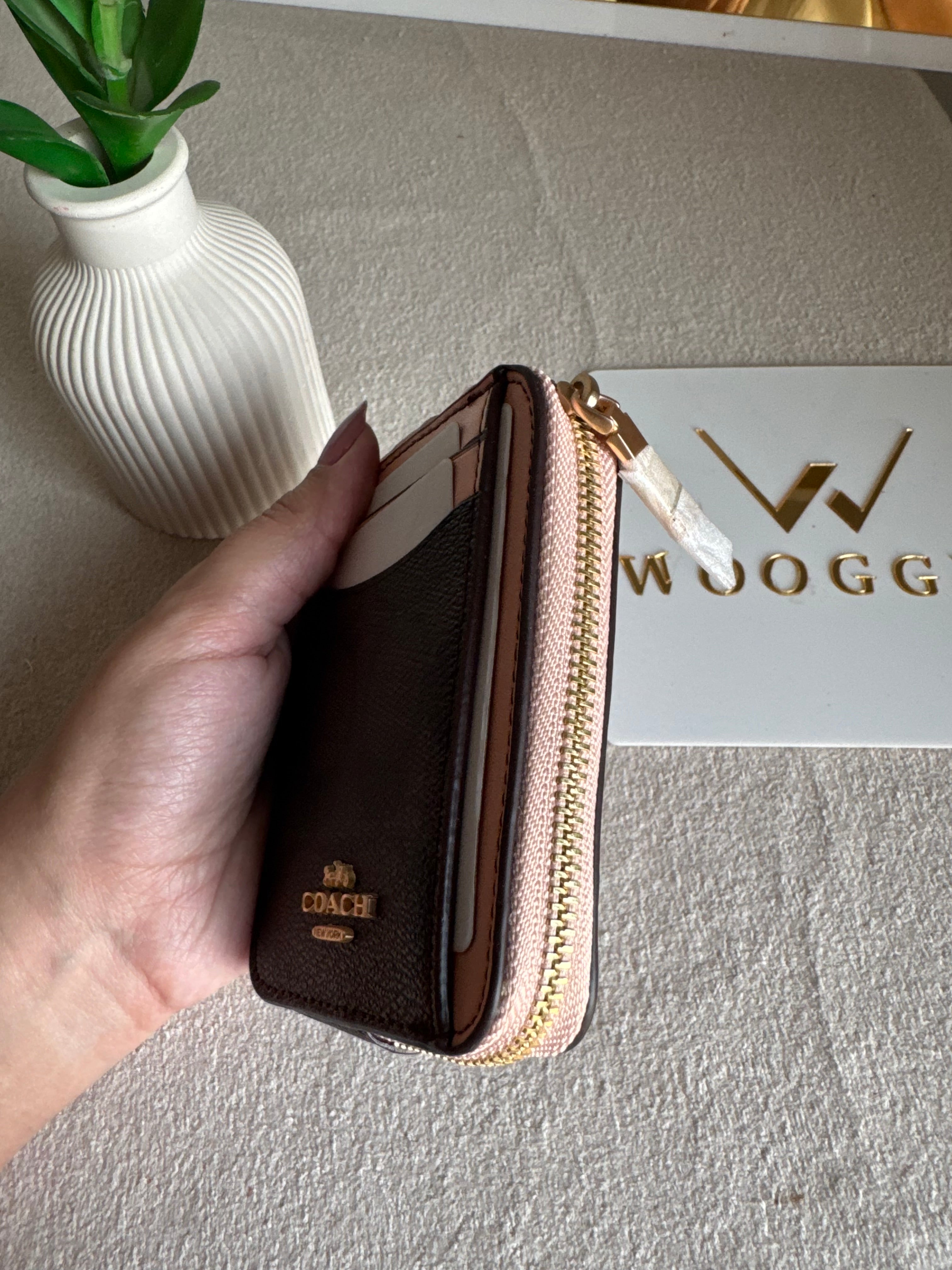 Coach Zip Card Case - Signature Brown with Peach