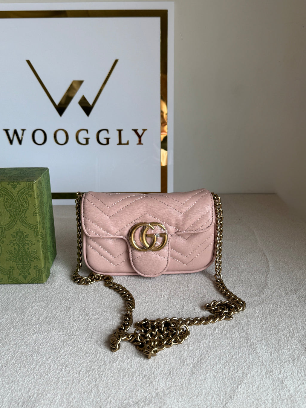 Gucci Signature Bag SMALL - Pink with Box Packing