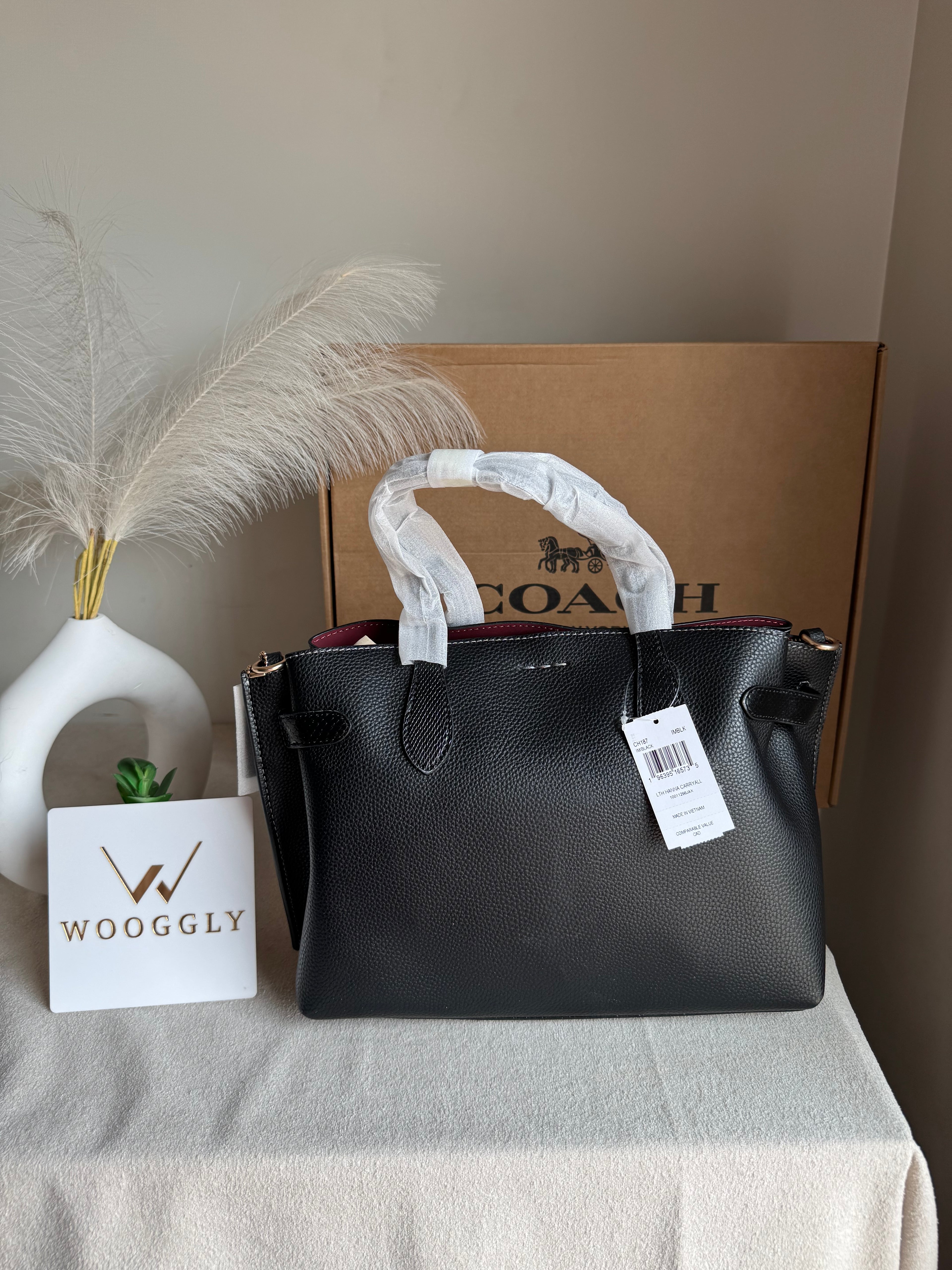 COACH PREMIUM Hand Bag (Black) BOX PACKING