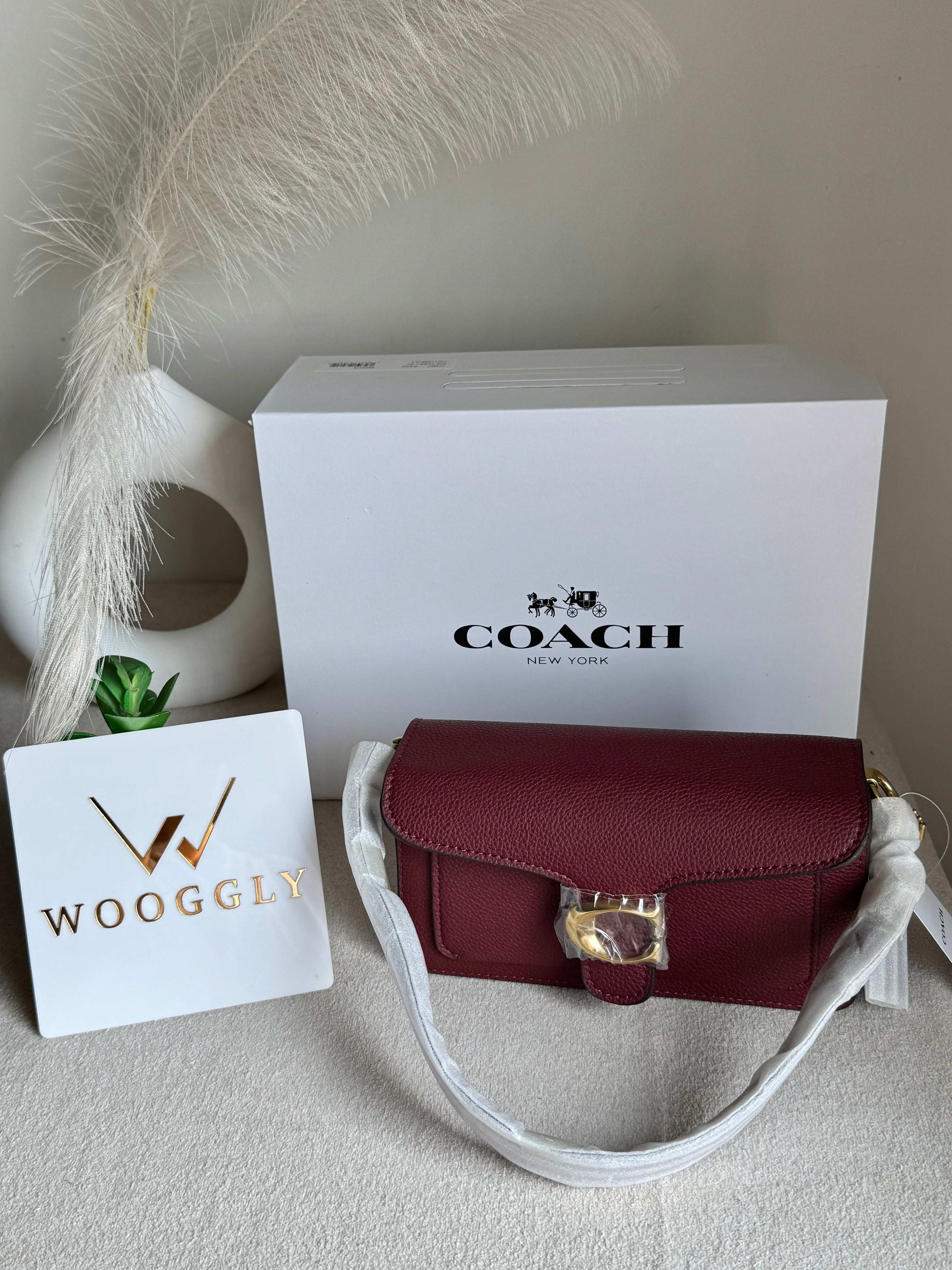 Coach TABBY Premium 20 (MINI) Maroon - Magnetic BOX PACKING