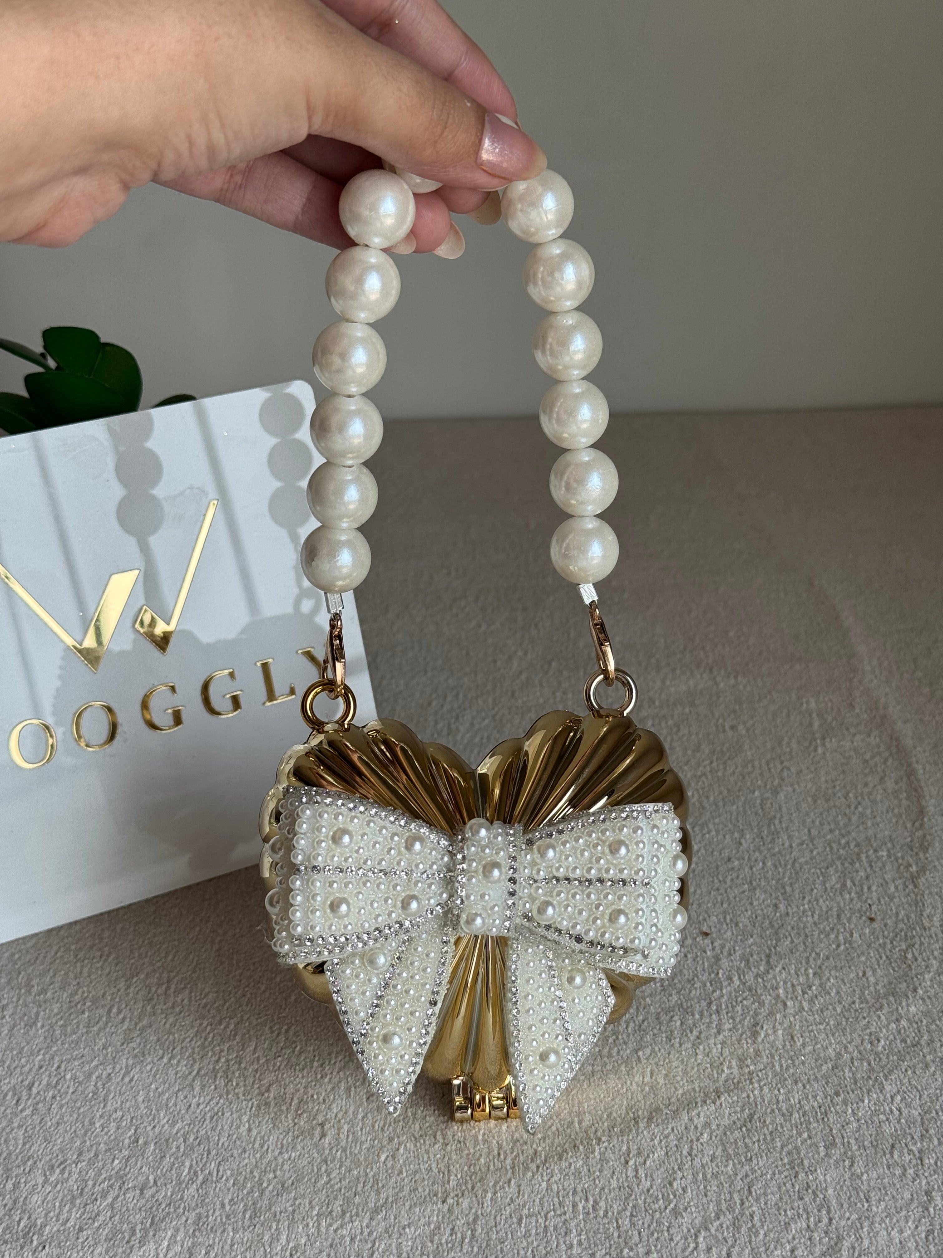 Blush Bow Heart Clutch (Gold)