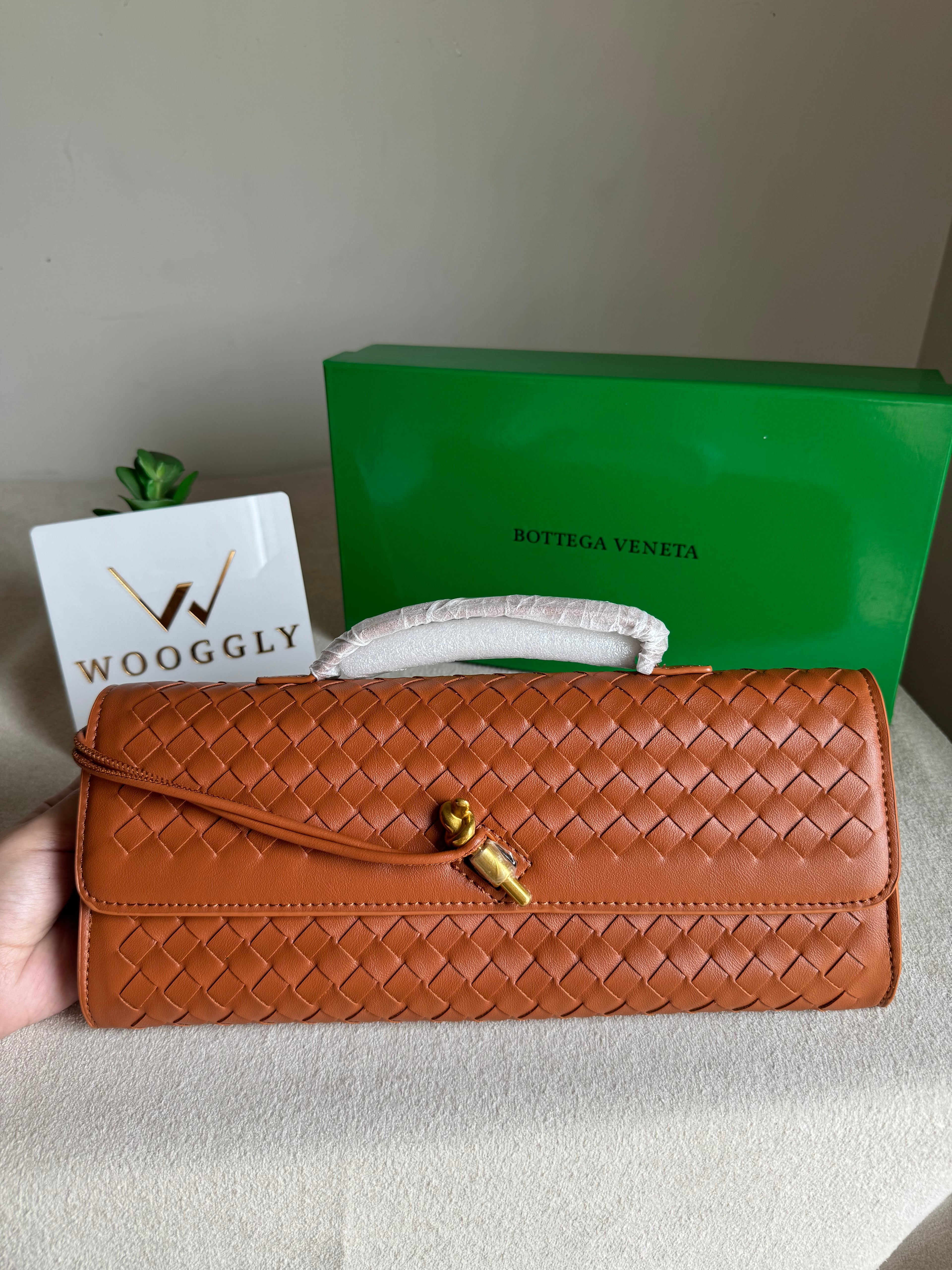 Premium Bottega Veneta Viral Bag with BOX Packing - Brown