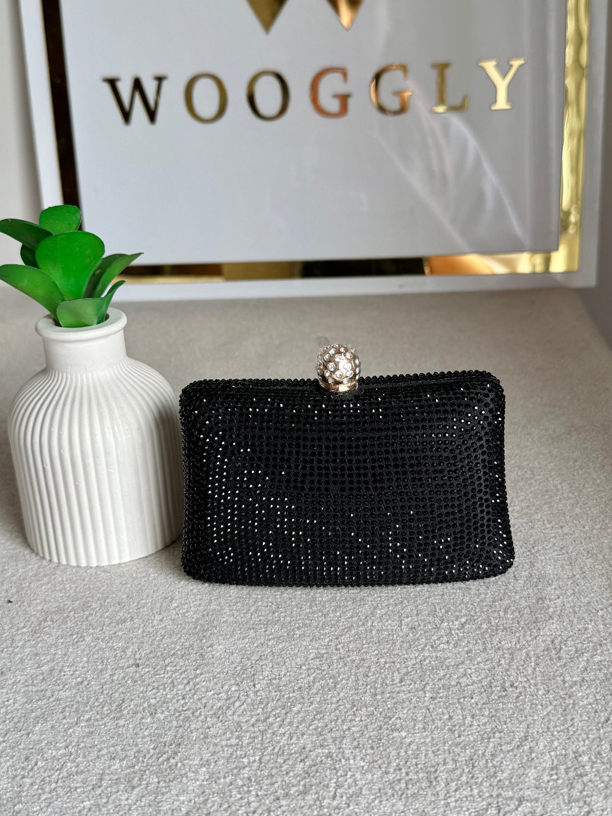 Icon Clutch Black