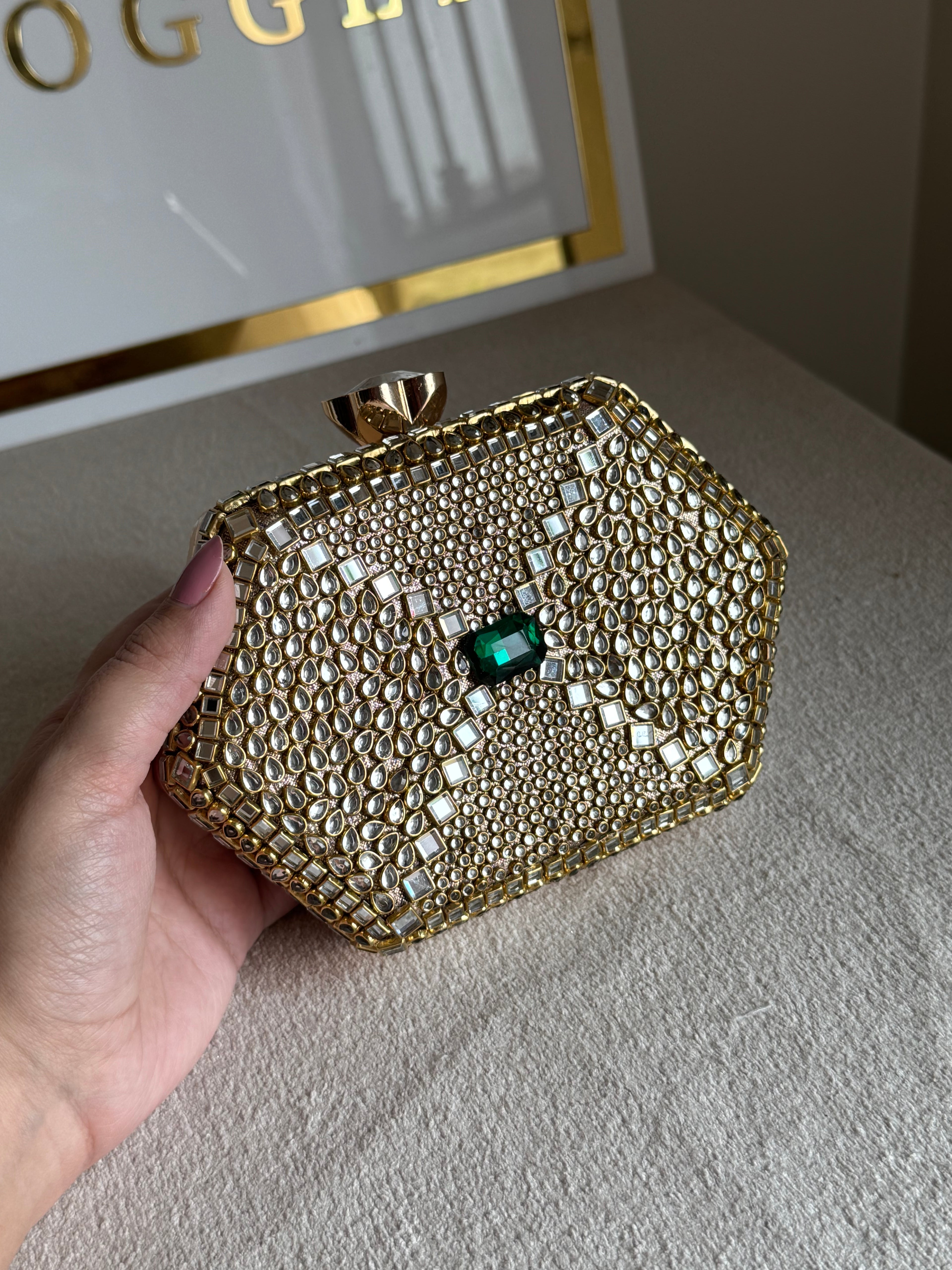 Gulnaar Kundan Clutch - Green Stone