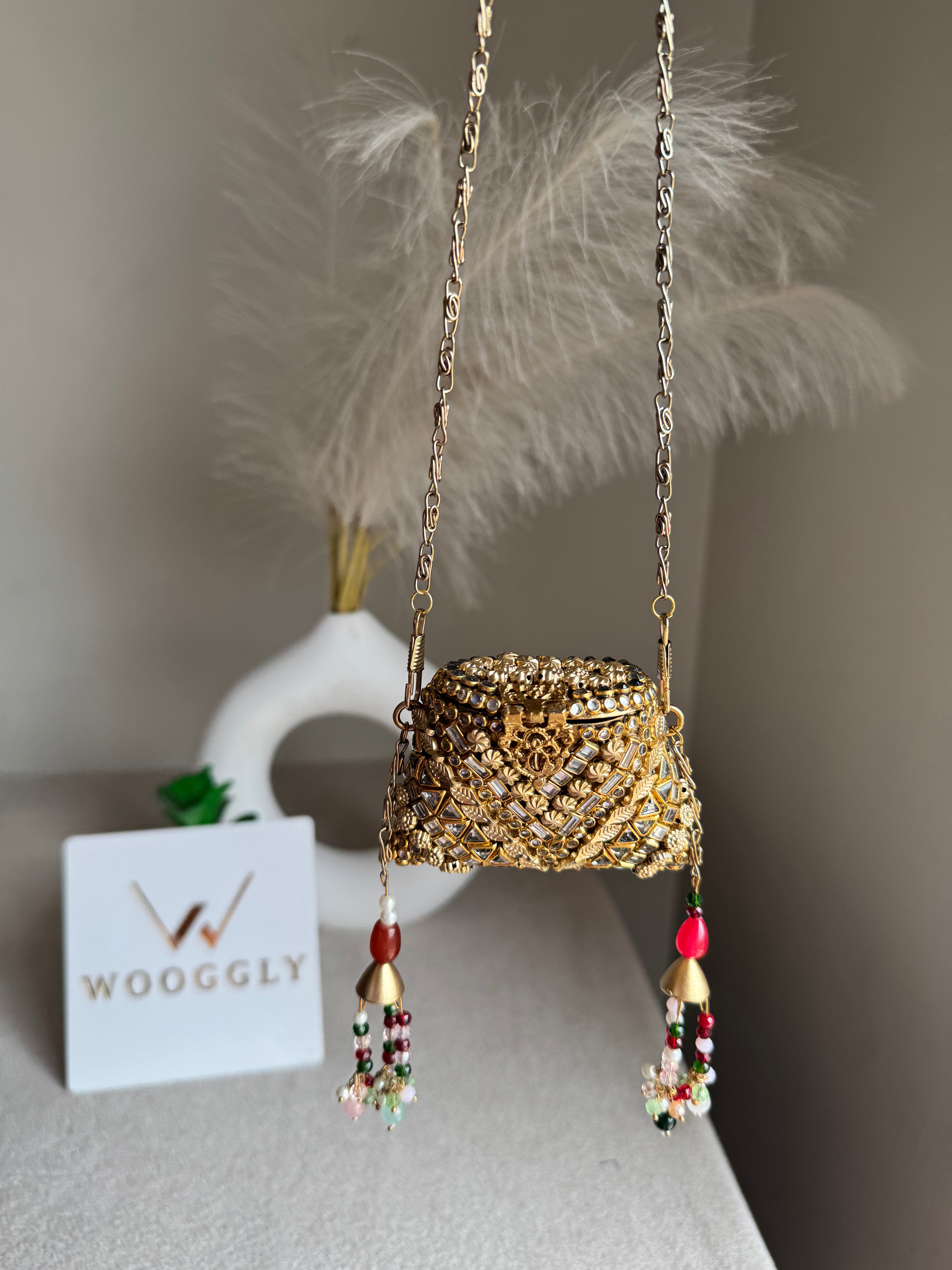 Viral Mini Clutch Lovelle - Gold with Red