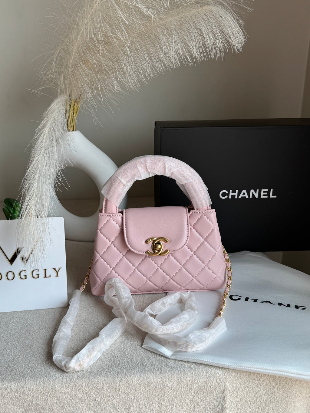 CH Premium Viral Quilted Bag – Pink with Box Packaging
