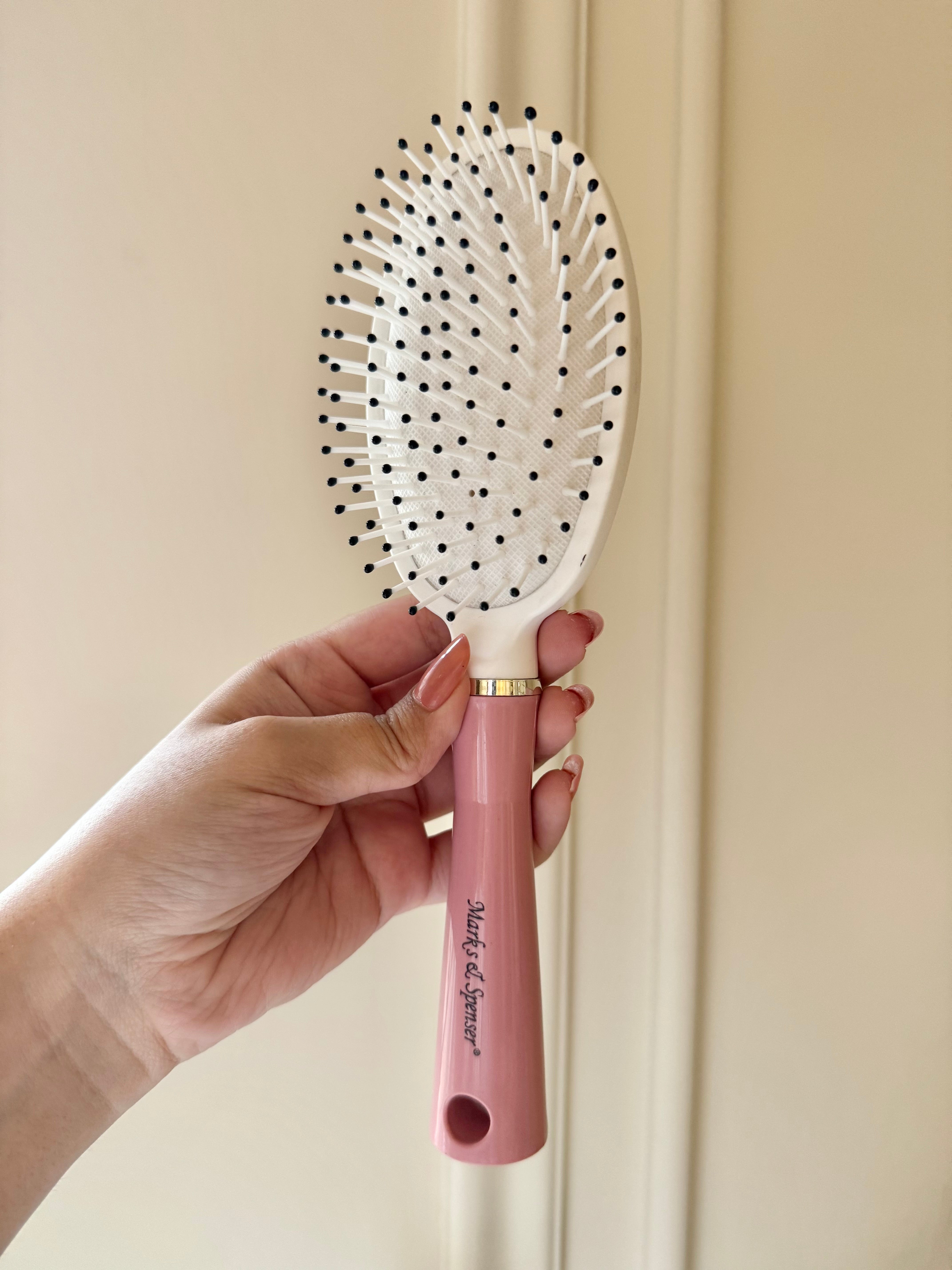 Softest Pink & White Brush