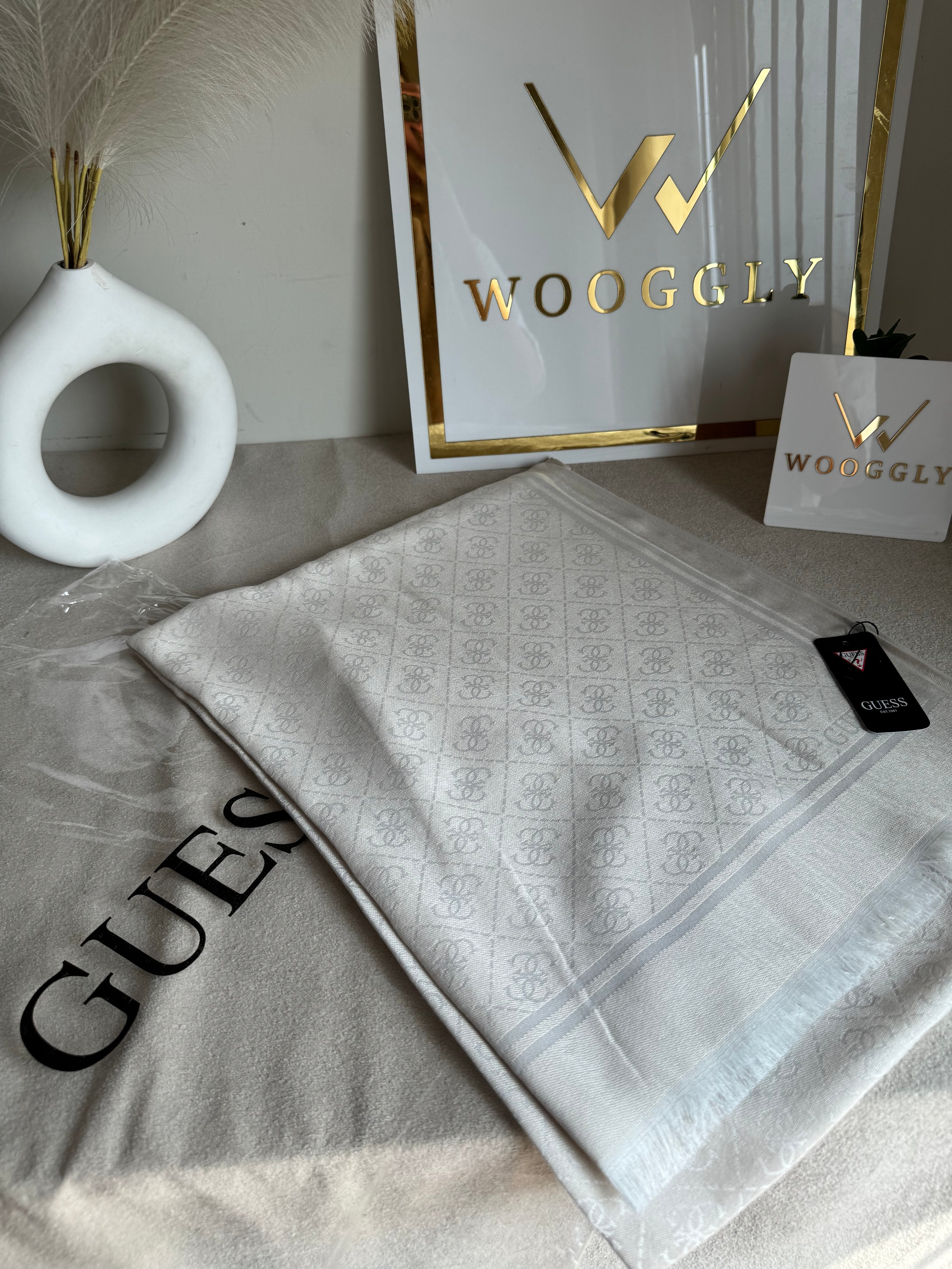 Guess Stoller Cream