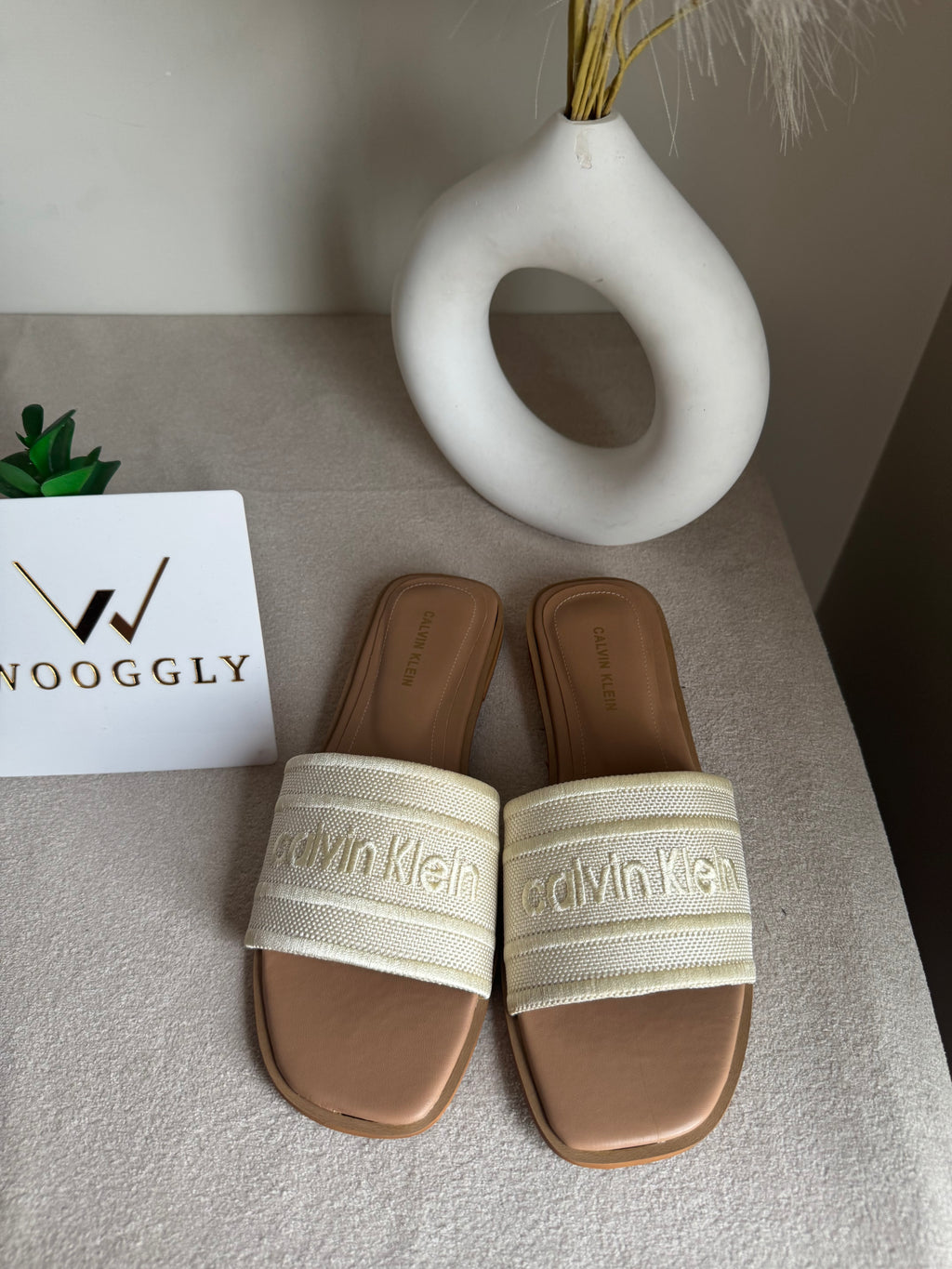 Chic CK Slides - Beige & Cream