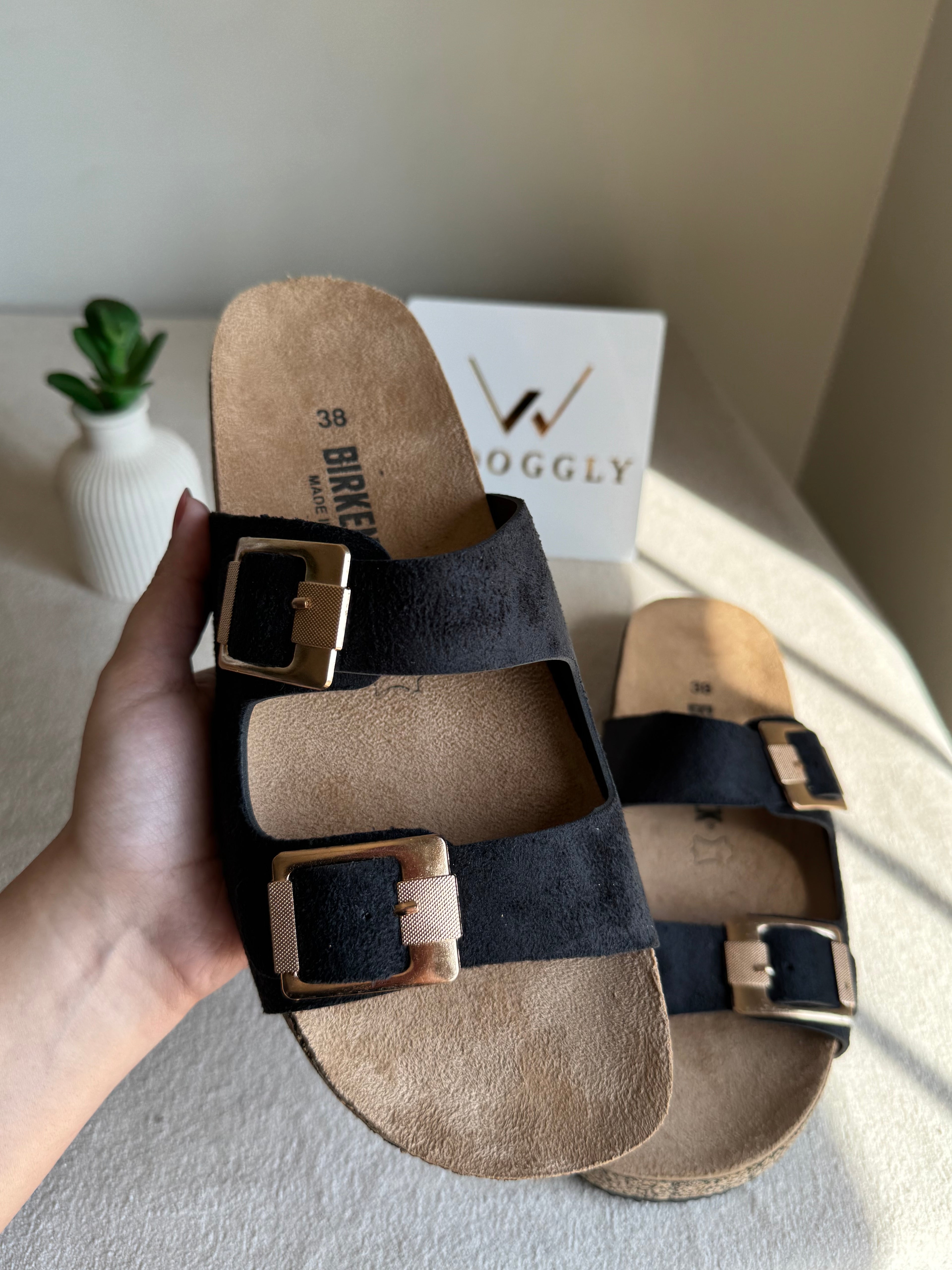 Viral Birkenstock Comfy Sandals - Suede Black