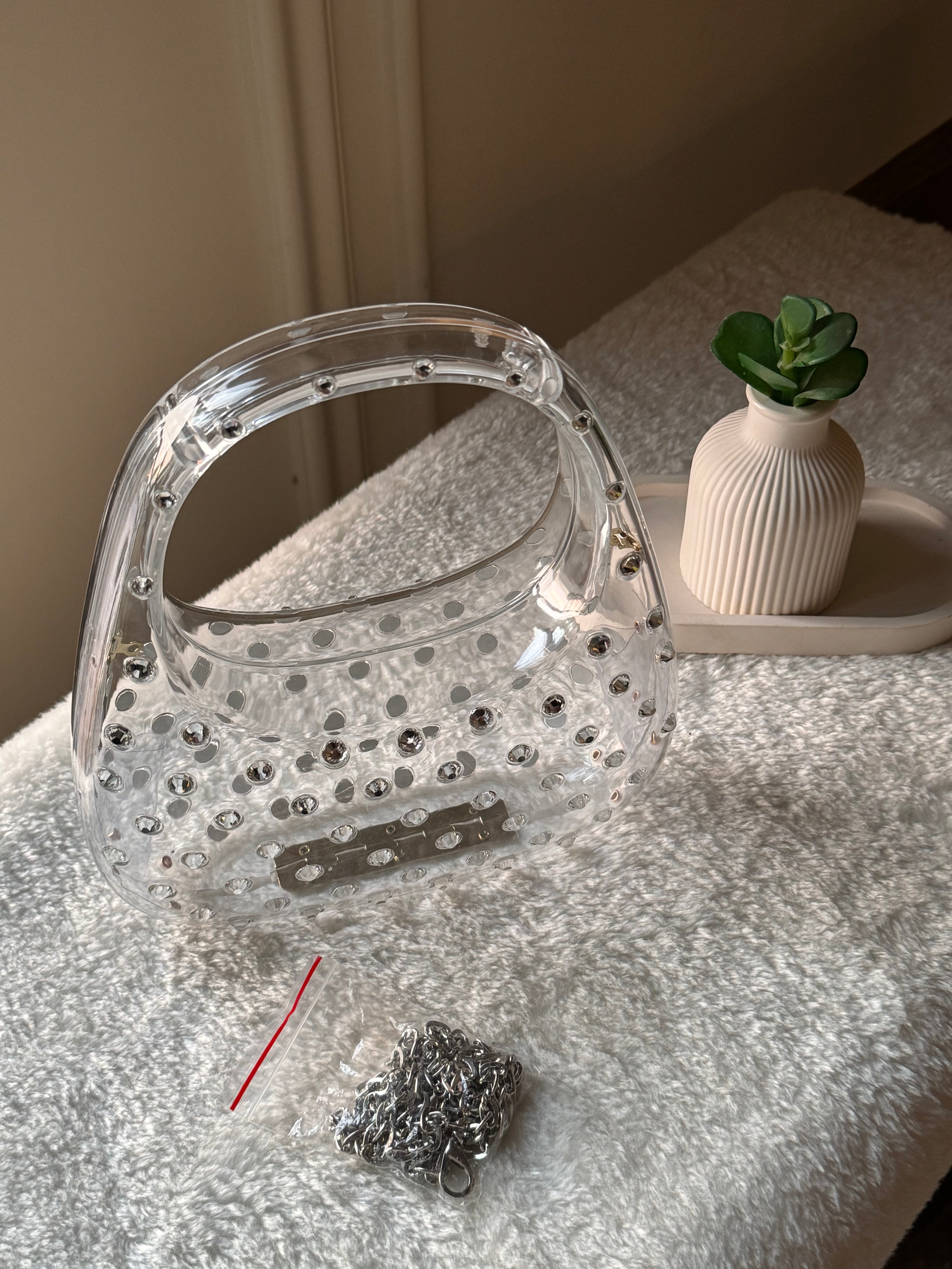 Glimmer Clutch (Silver) with Long Chain