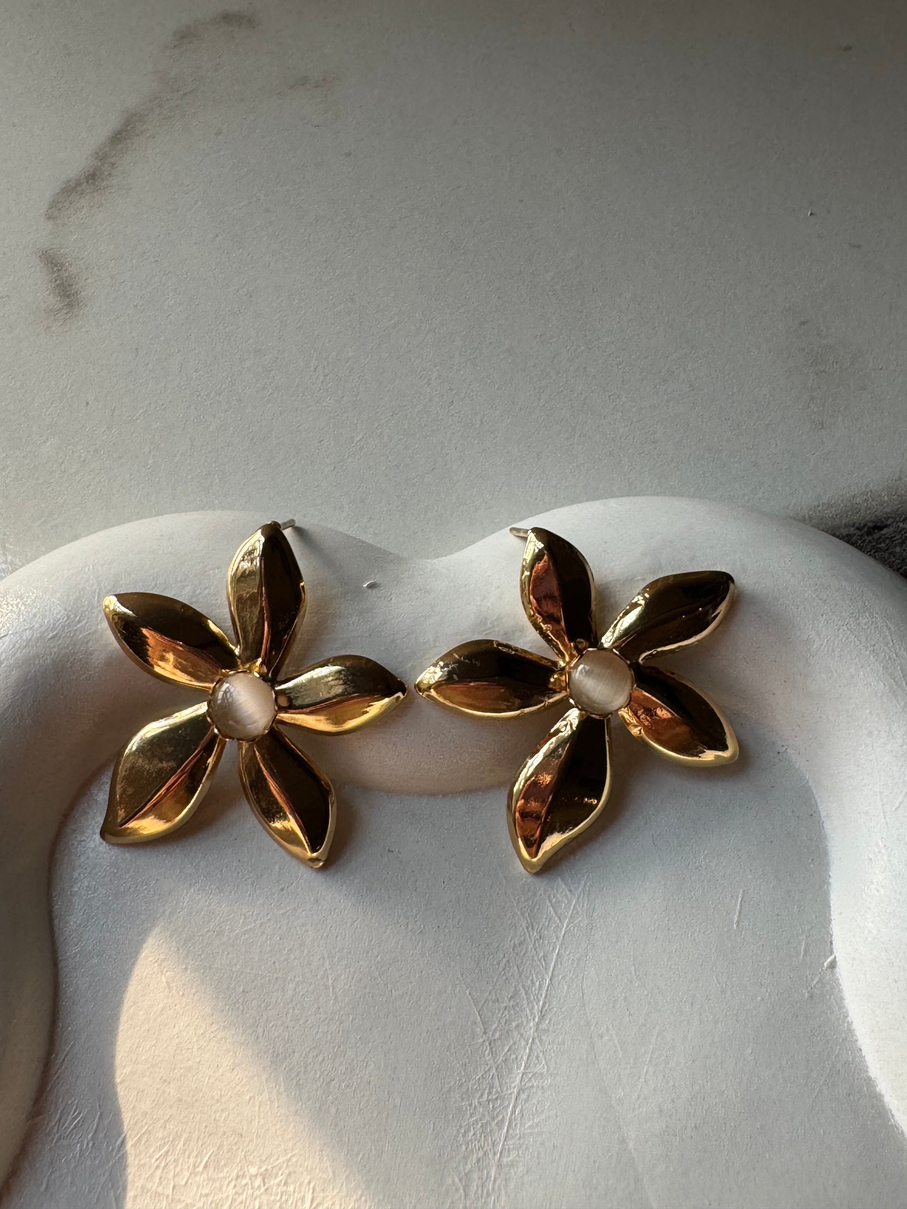 Floral Blaze - 18K Gold Plated