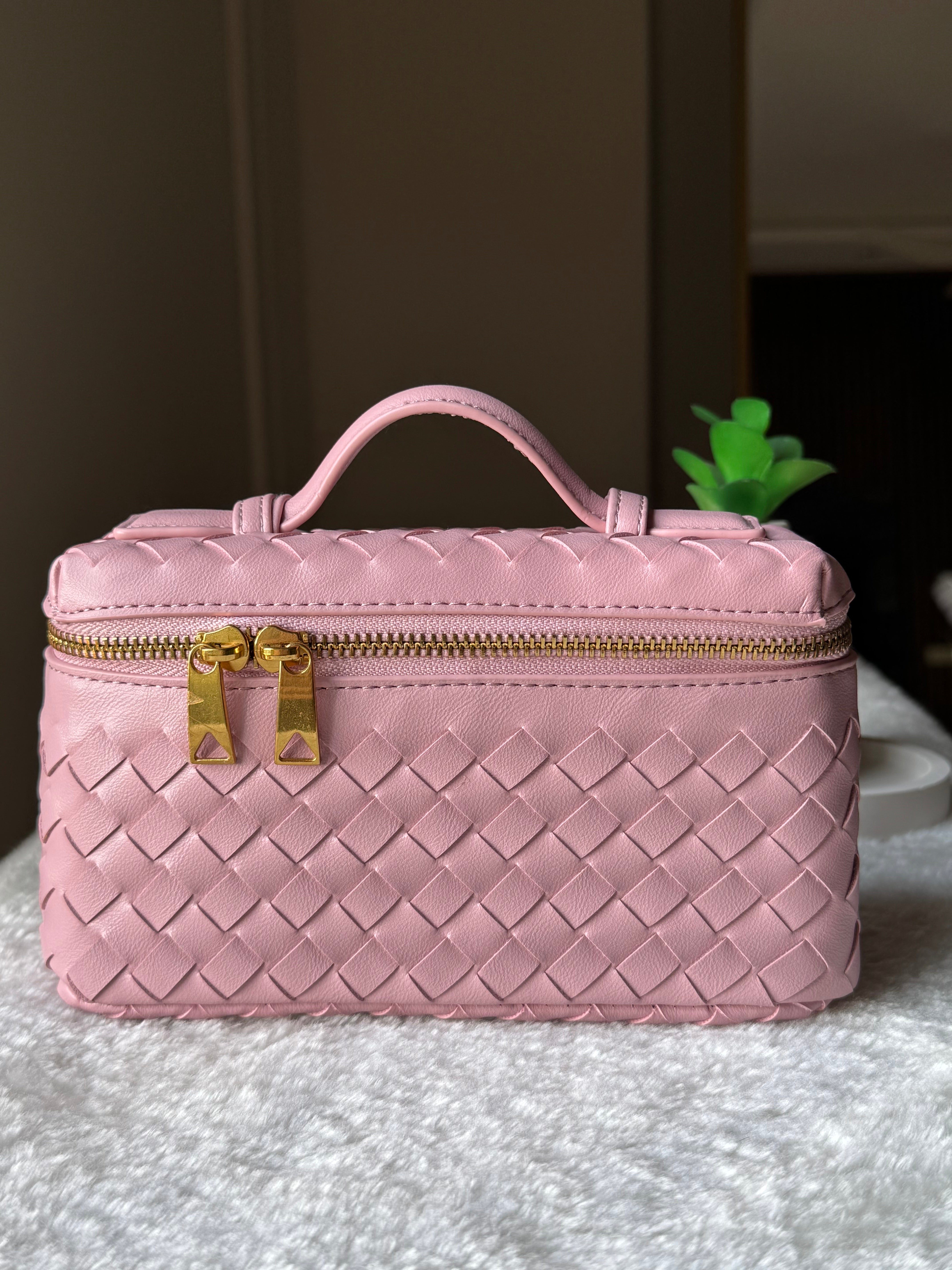 JW Pie Woven Bag with Long Strap (Pink)
