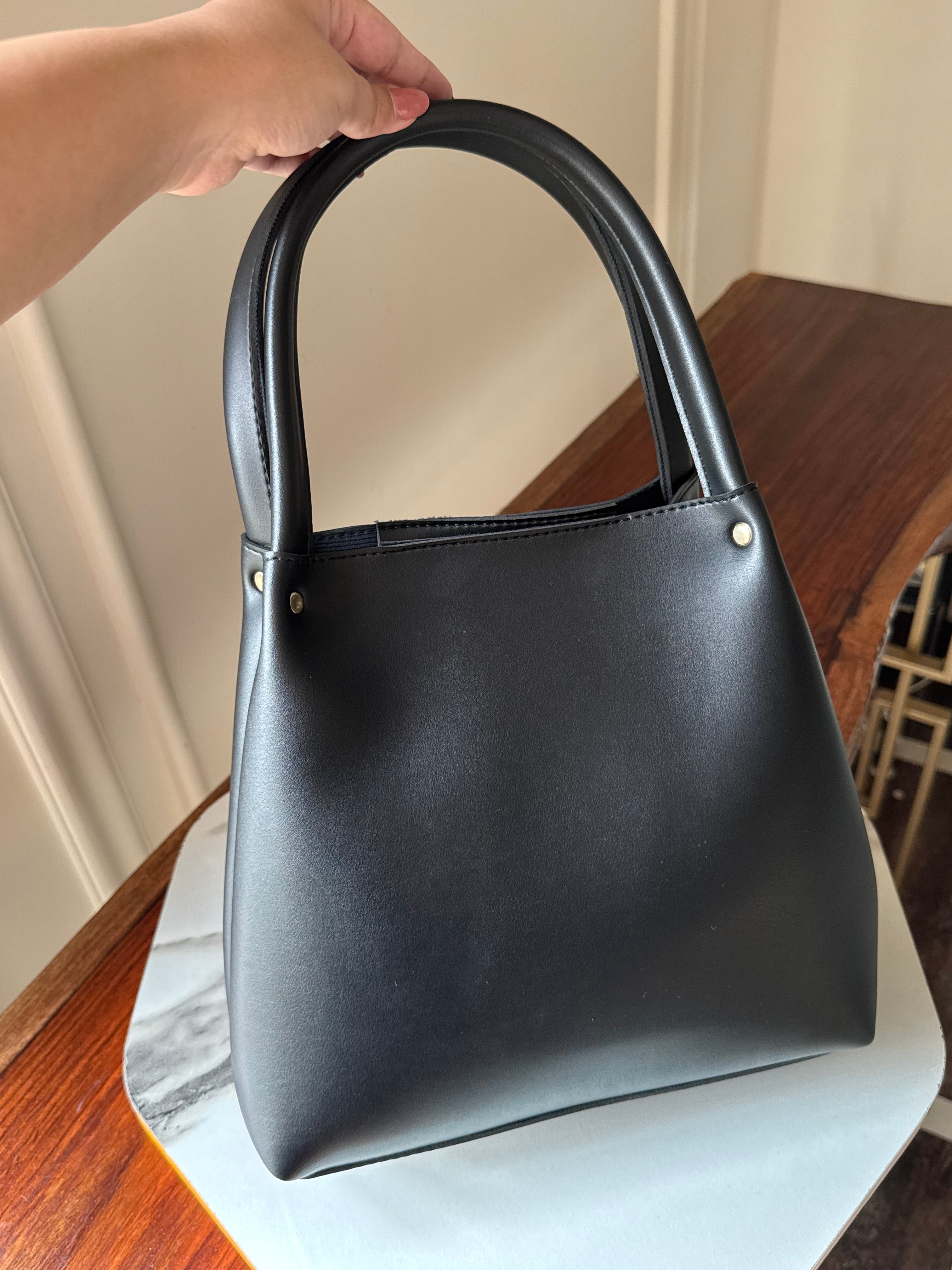 Velvet Puff Bag - Black