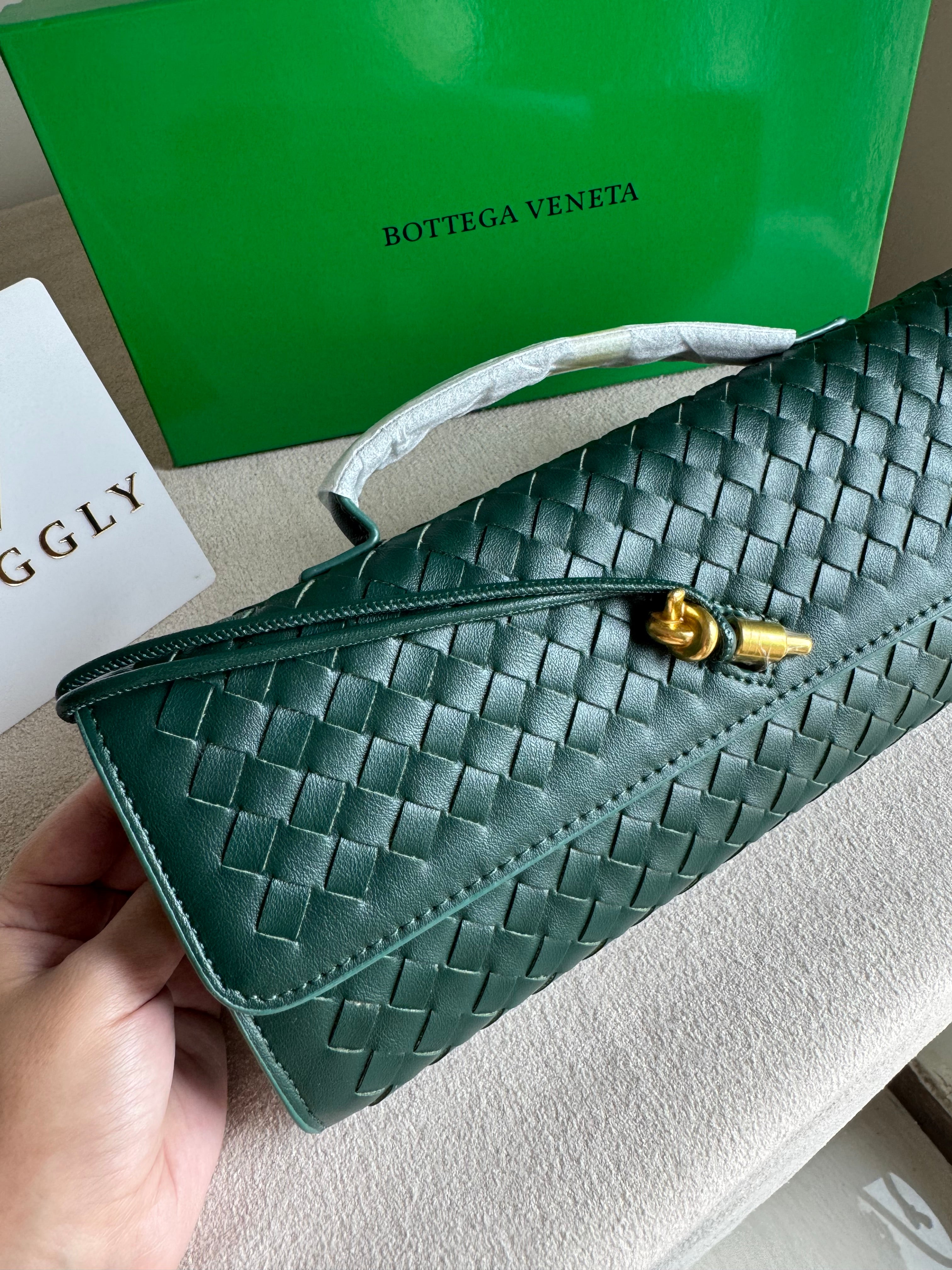 Premium Bottega Veneta Viral Bag with BOX Packing - Green