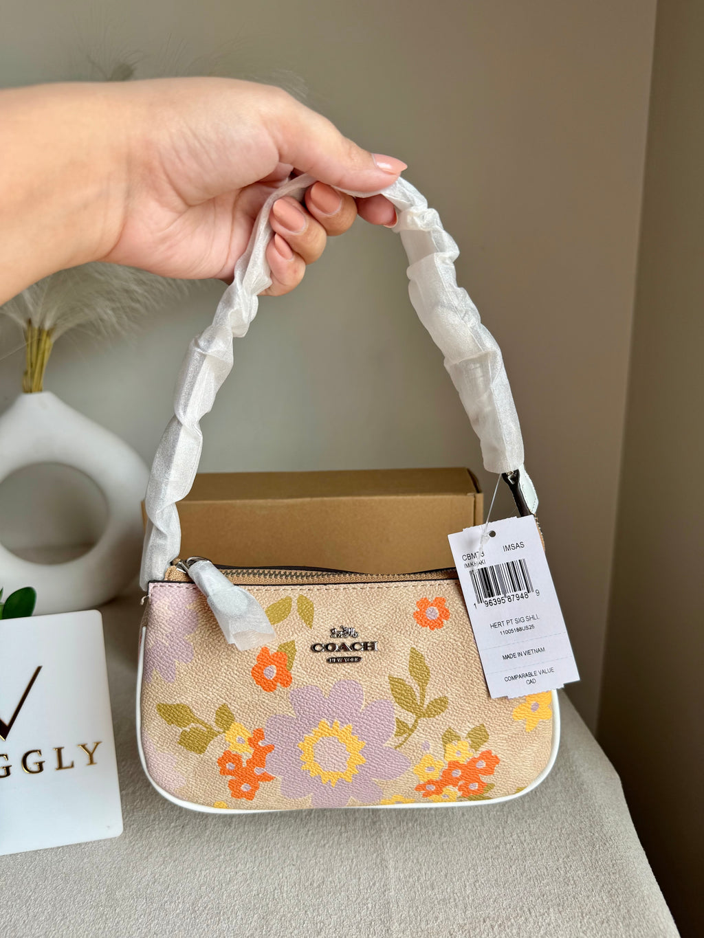 Nolita 19 Signature Canvas with Cute Summer Floral - BOX PACKING