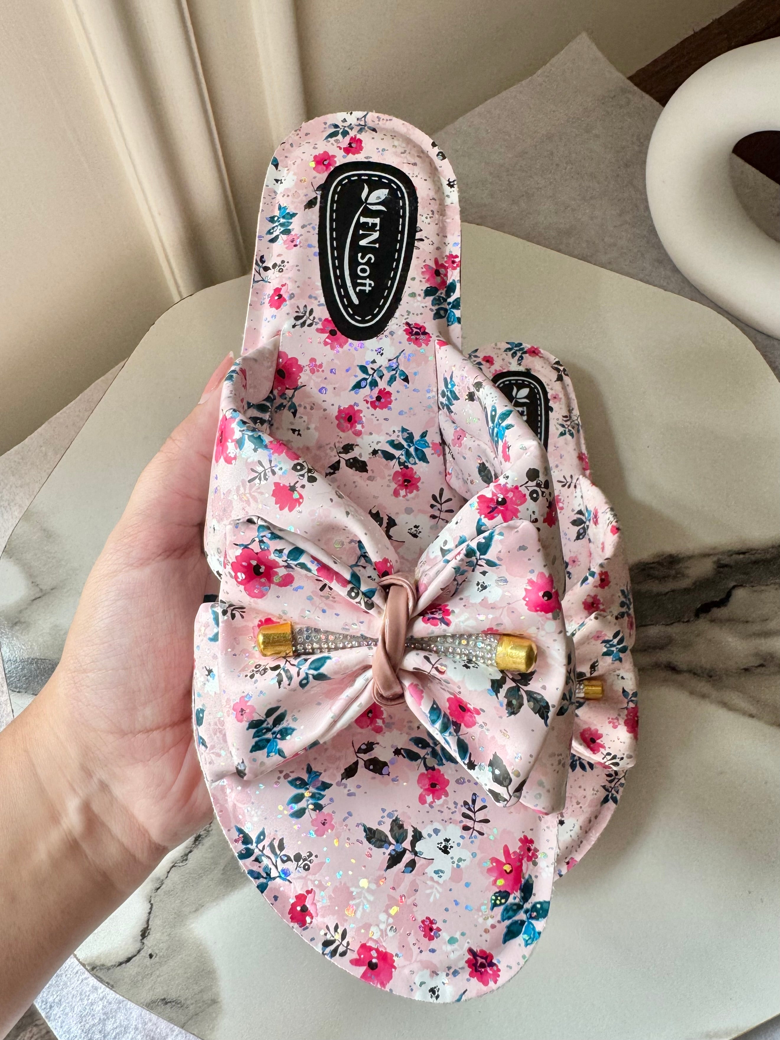 Soft Floral Fantasy Slides - Pink