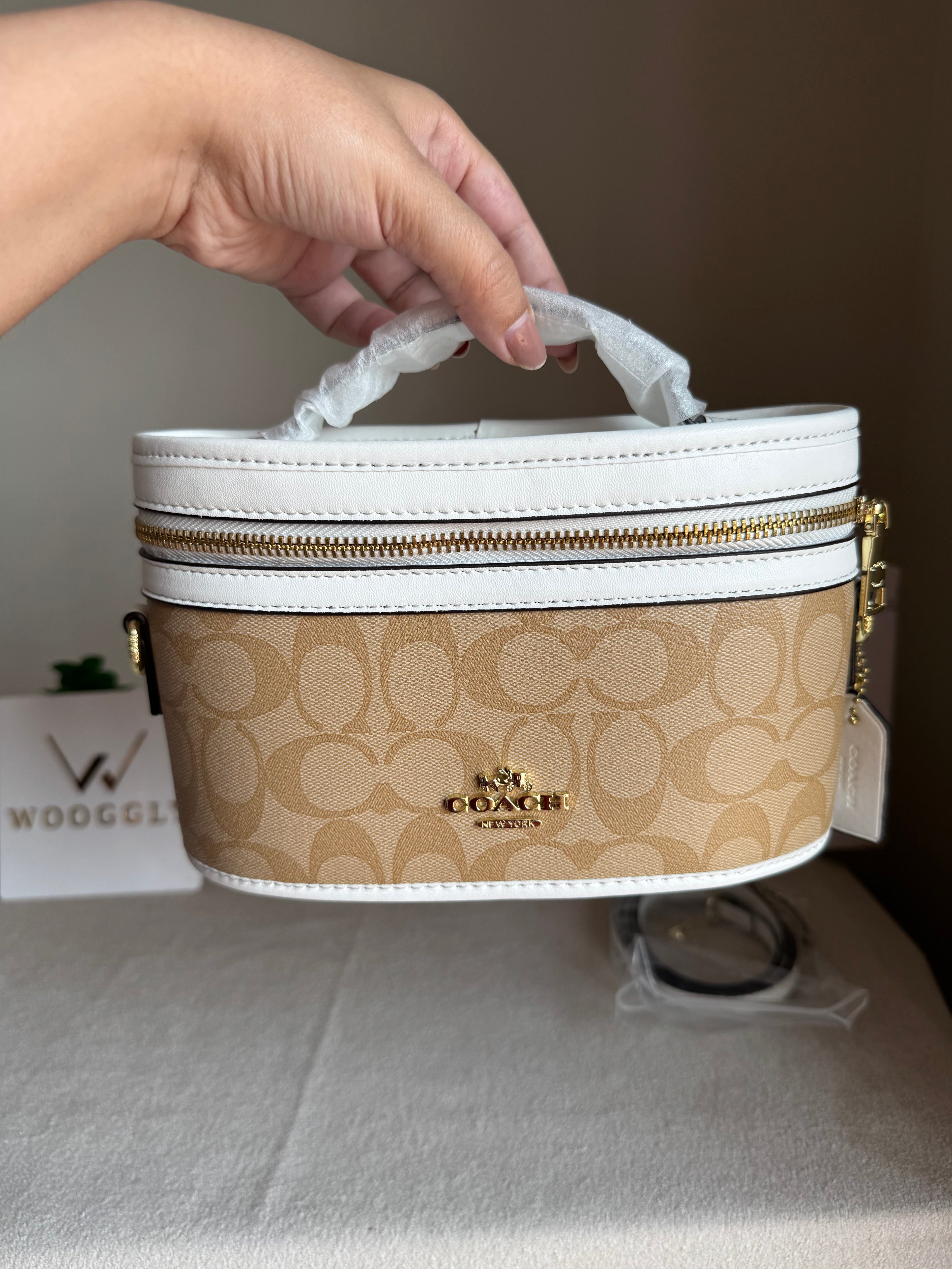 COACH Premium Bucket Bag (Apricot White) with Long Strap - BOX PACKING (Copy)