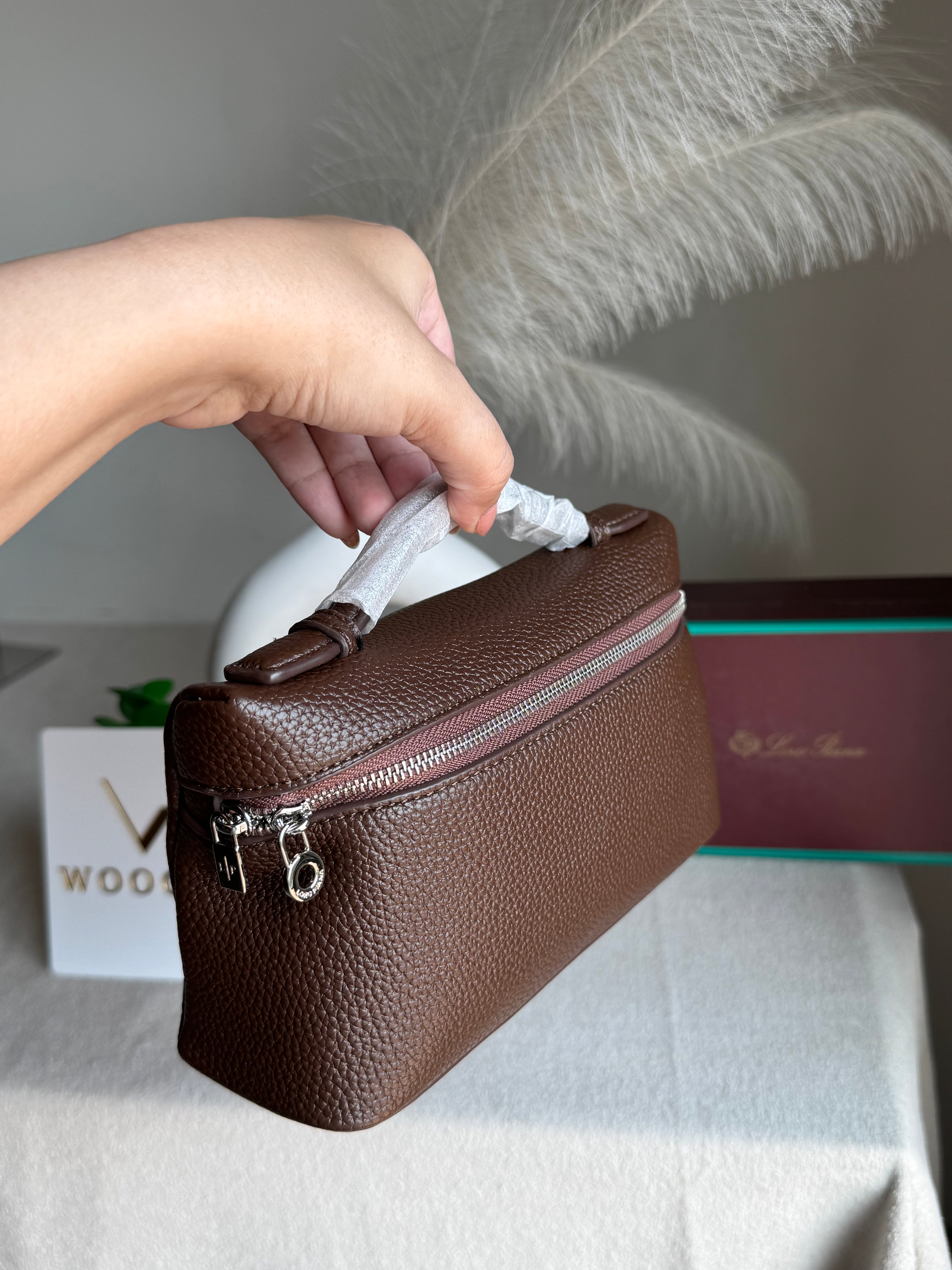 Loro Piana Premium Signature Bag - Burgandy