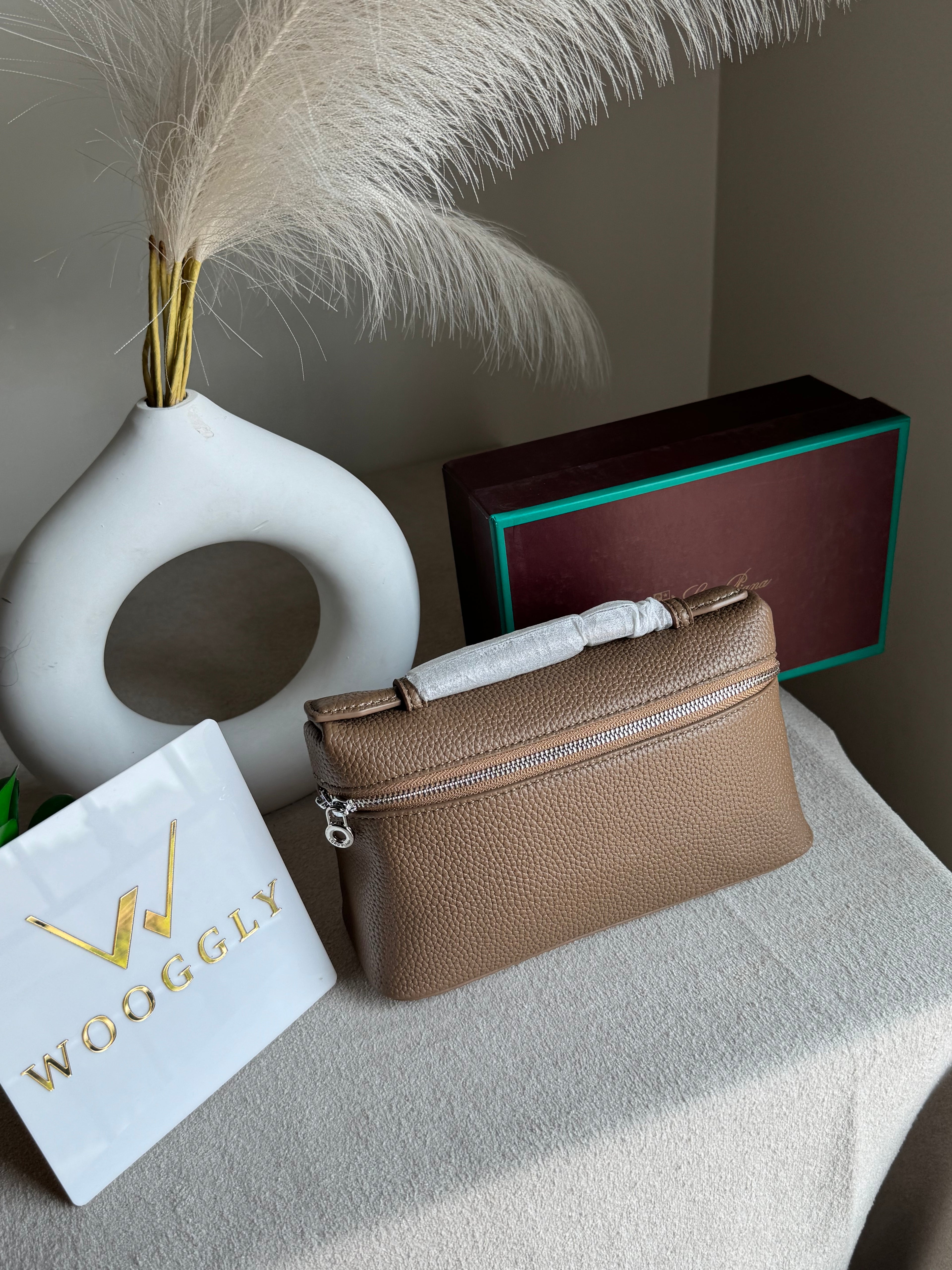 Loro Piana Premium Signature Bag - Khaaki