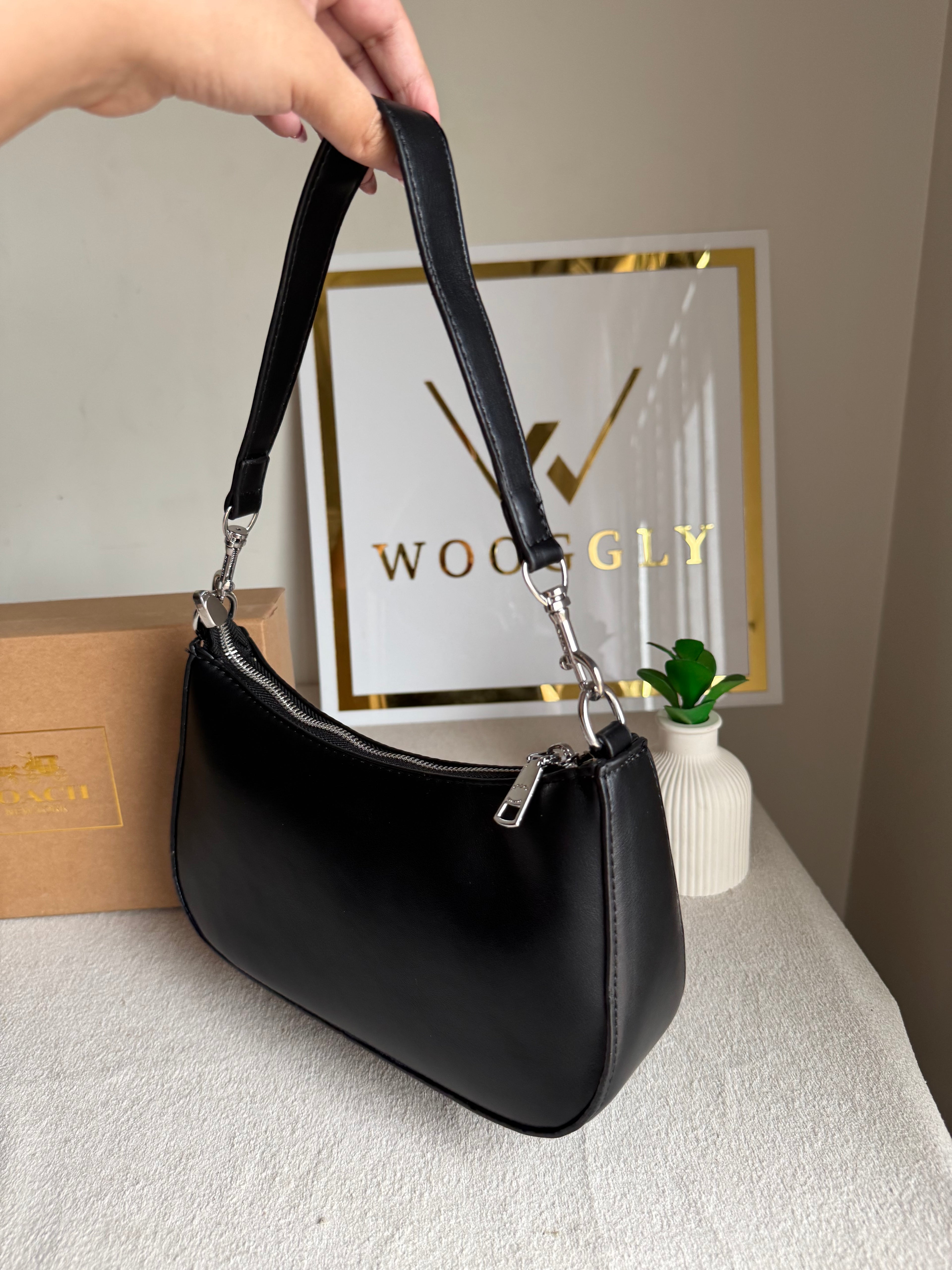 COACH TERI PREMIUM (Black) - BOX PACKING