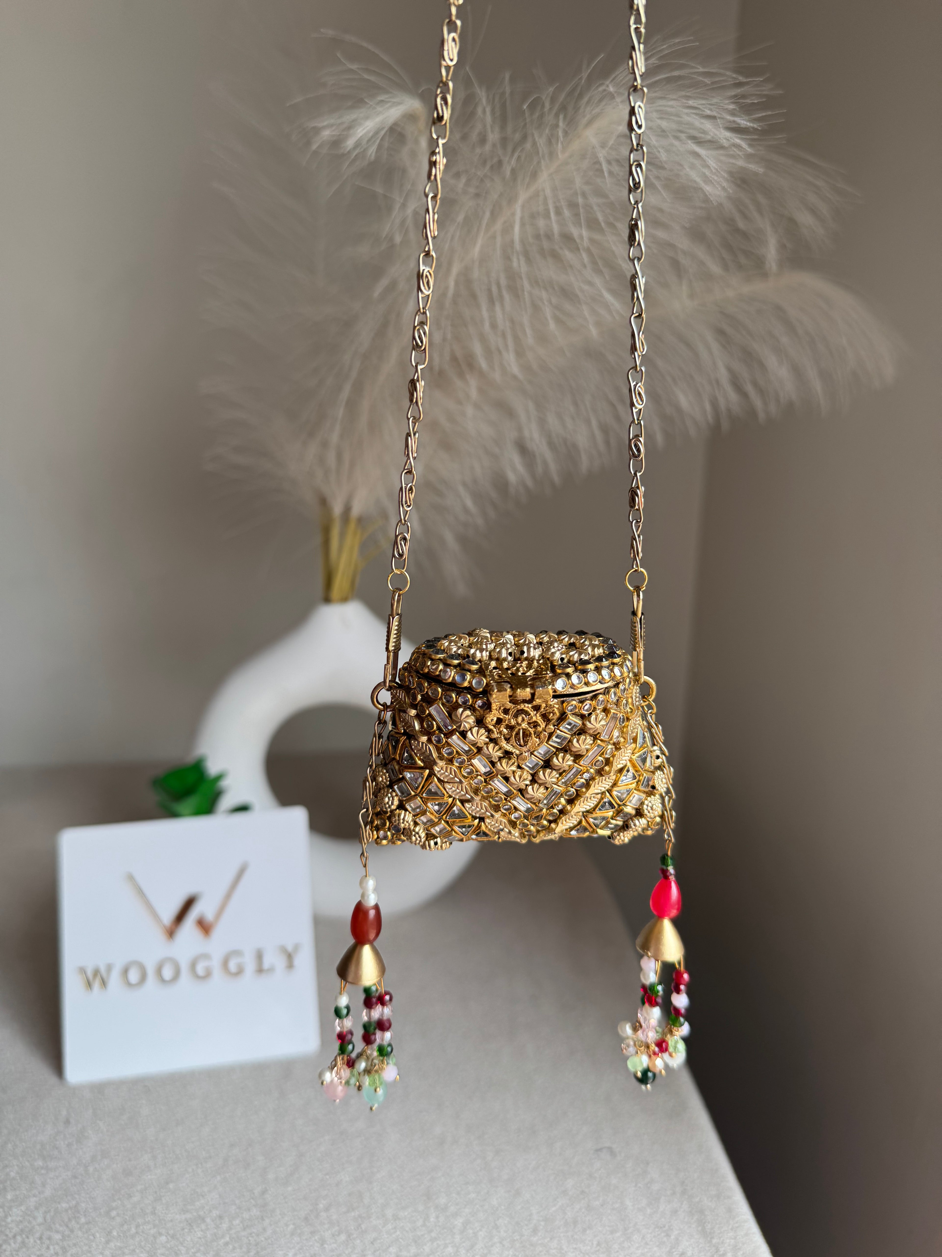 Viral Mini Clutch Lovelle - Gold with Red