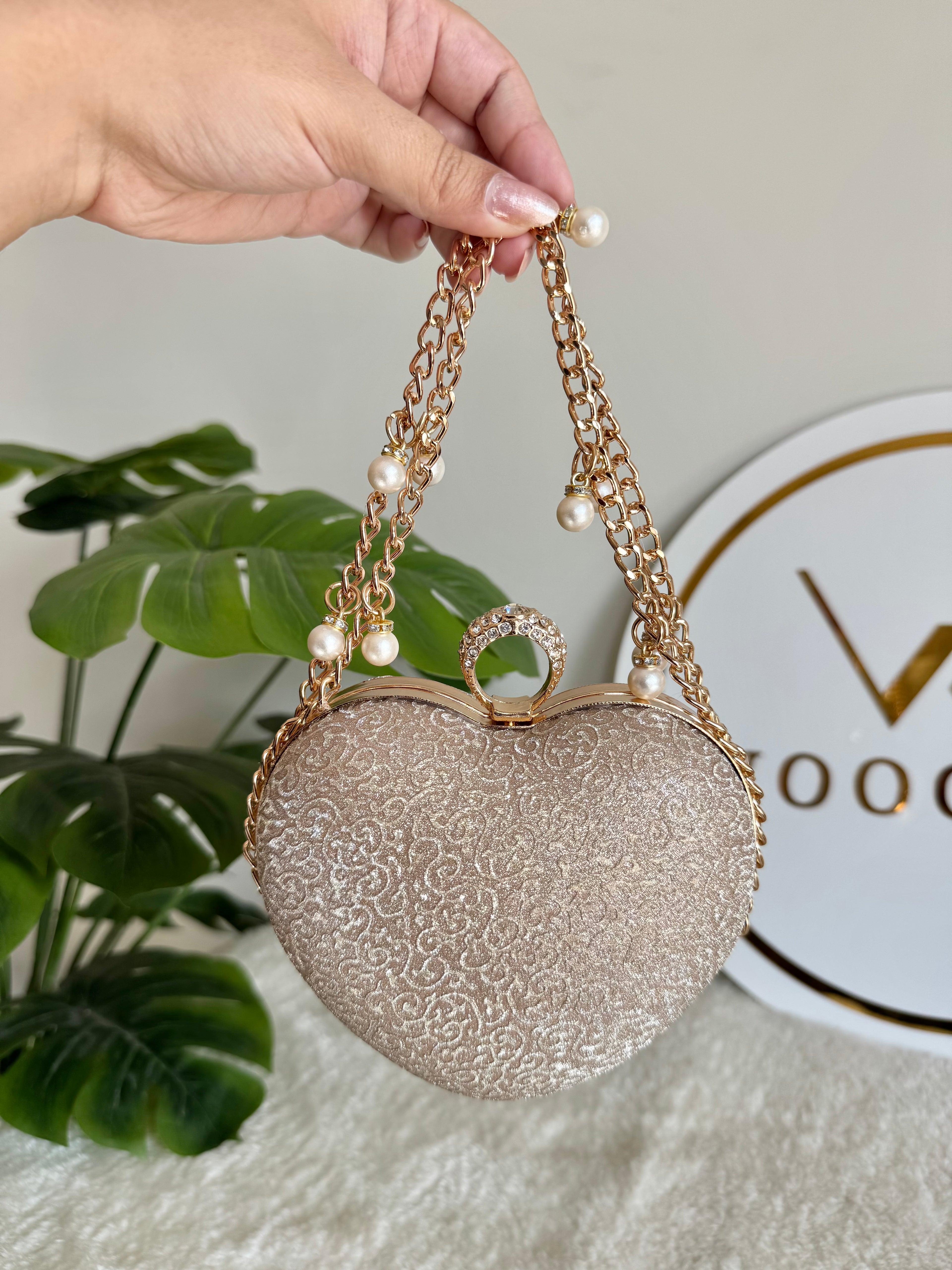 Heart Luxury Clutch - Gold