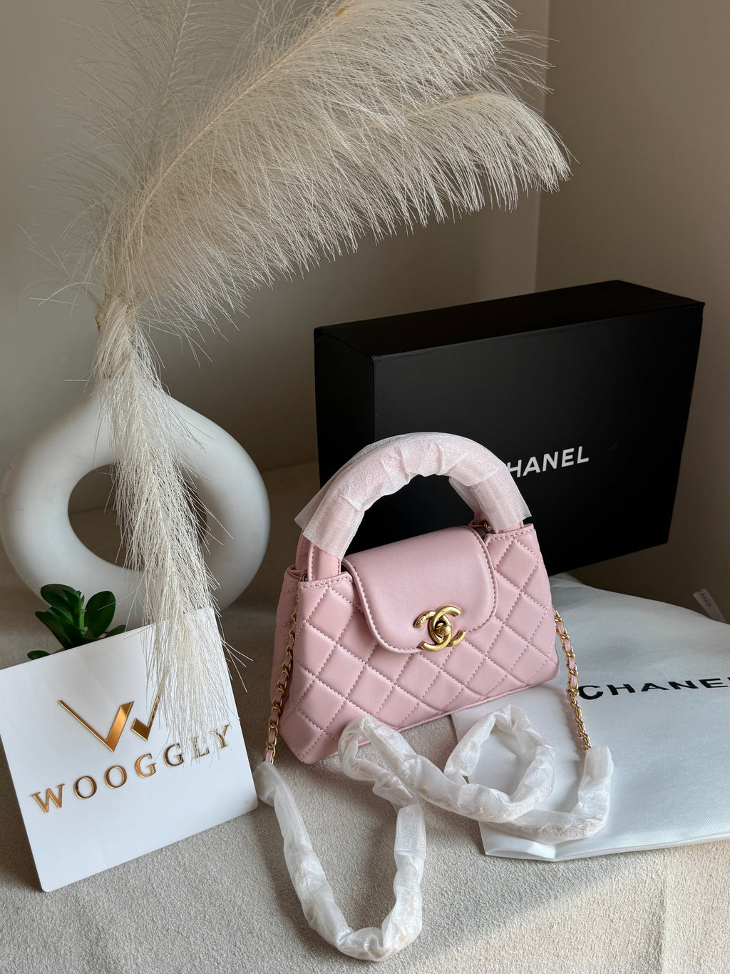 CH Premium Viral Quilted Bag – Pink with Box Packaging