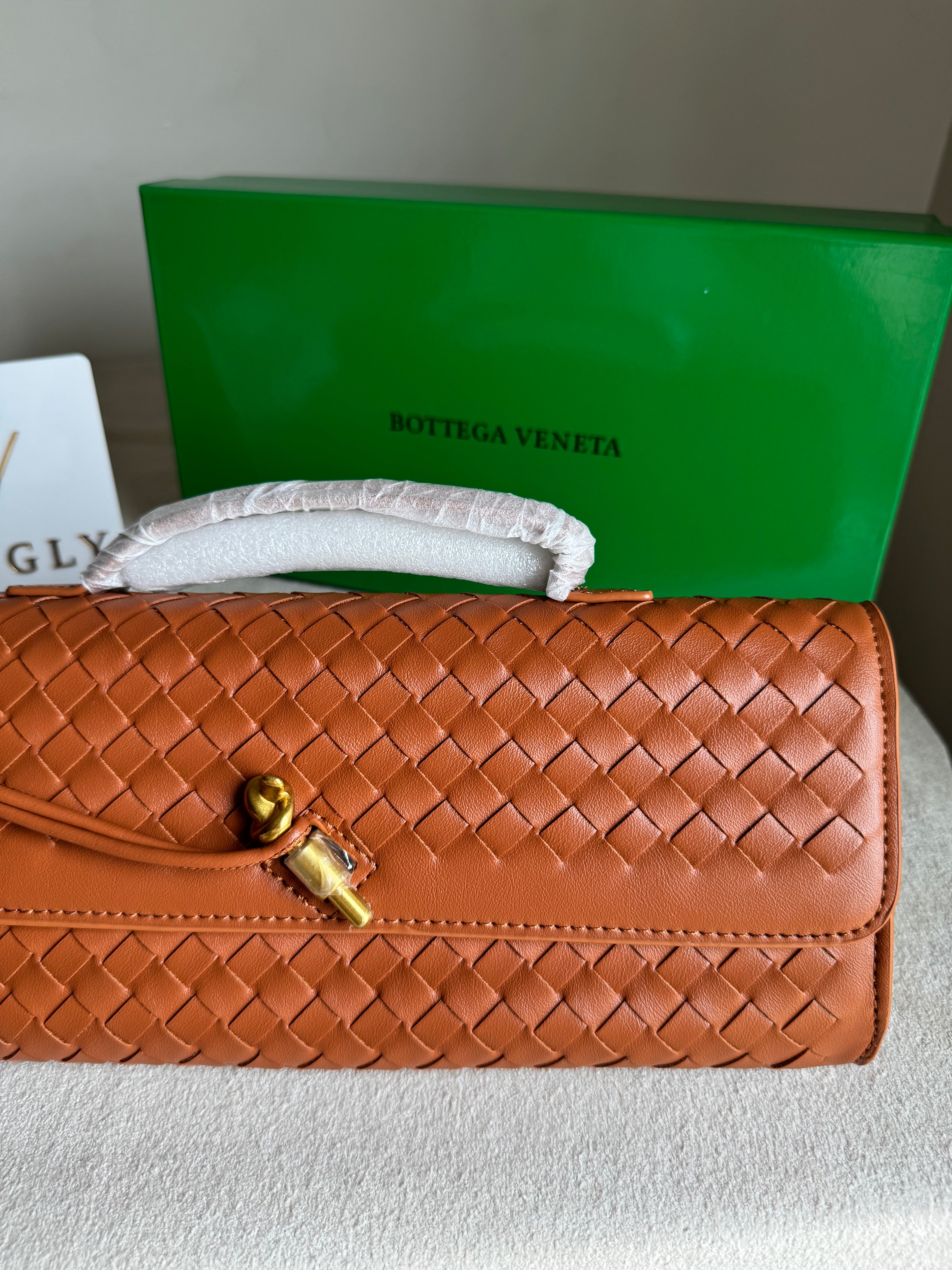 Premium Bottega Veneta Viral Bag with BOX Packing - Brown