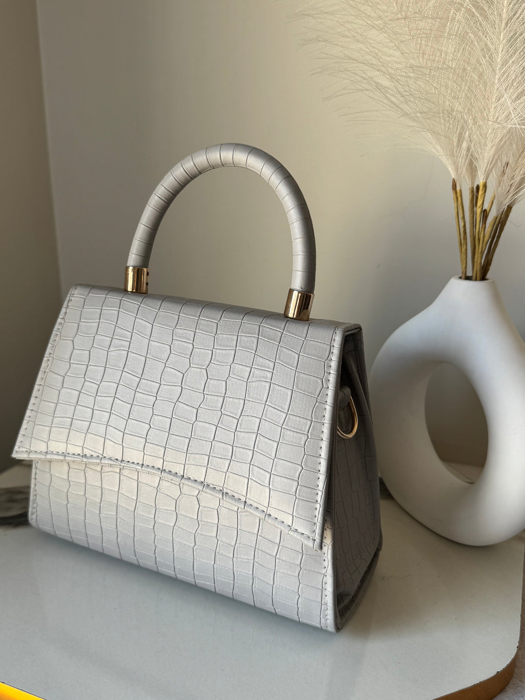 Elara Classic Bag with Strap - Grey