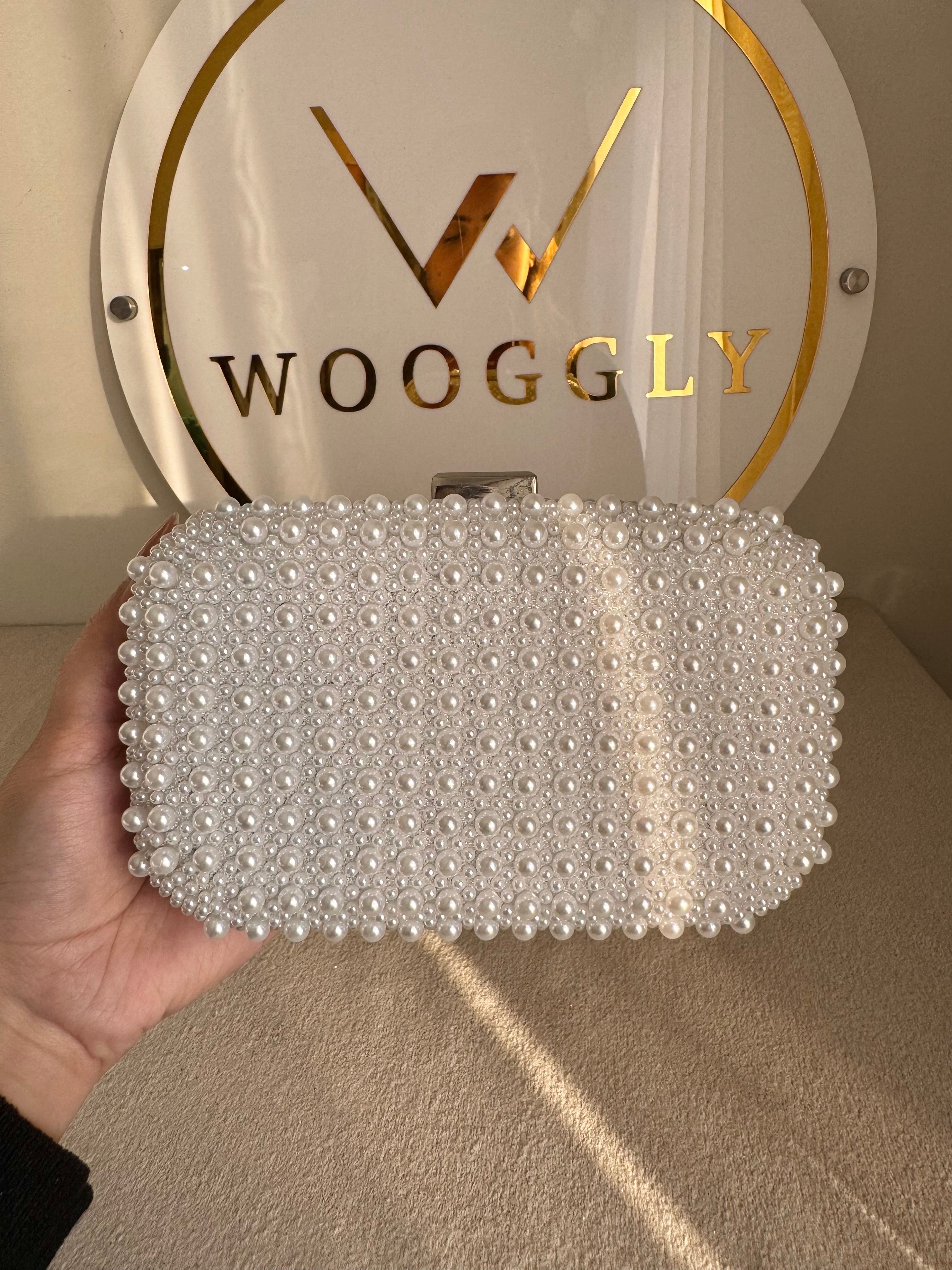 Pretty Pearl Clutch