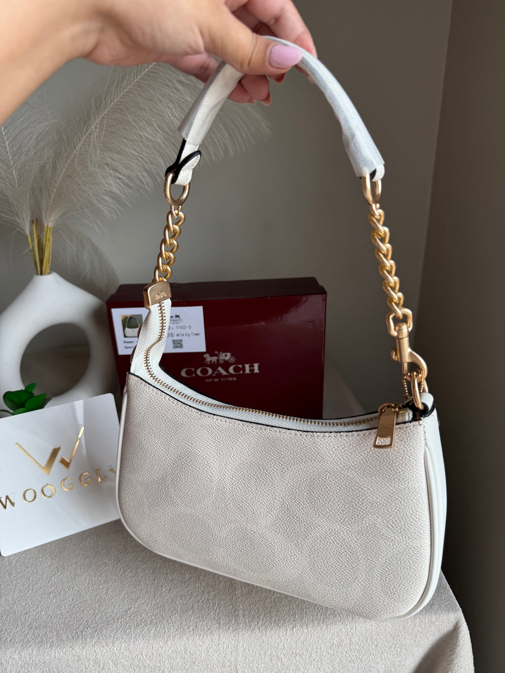 COACH TERI PREMIUM (White) - BOX PACKING