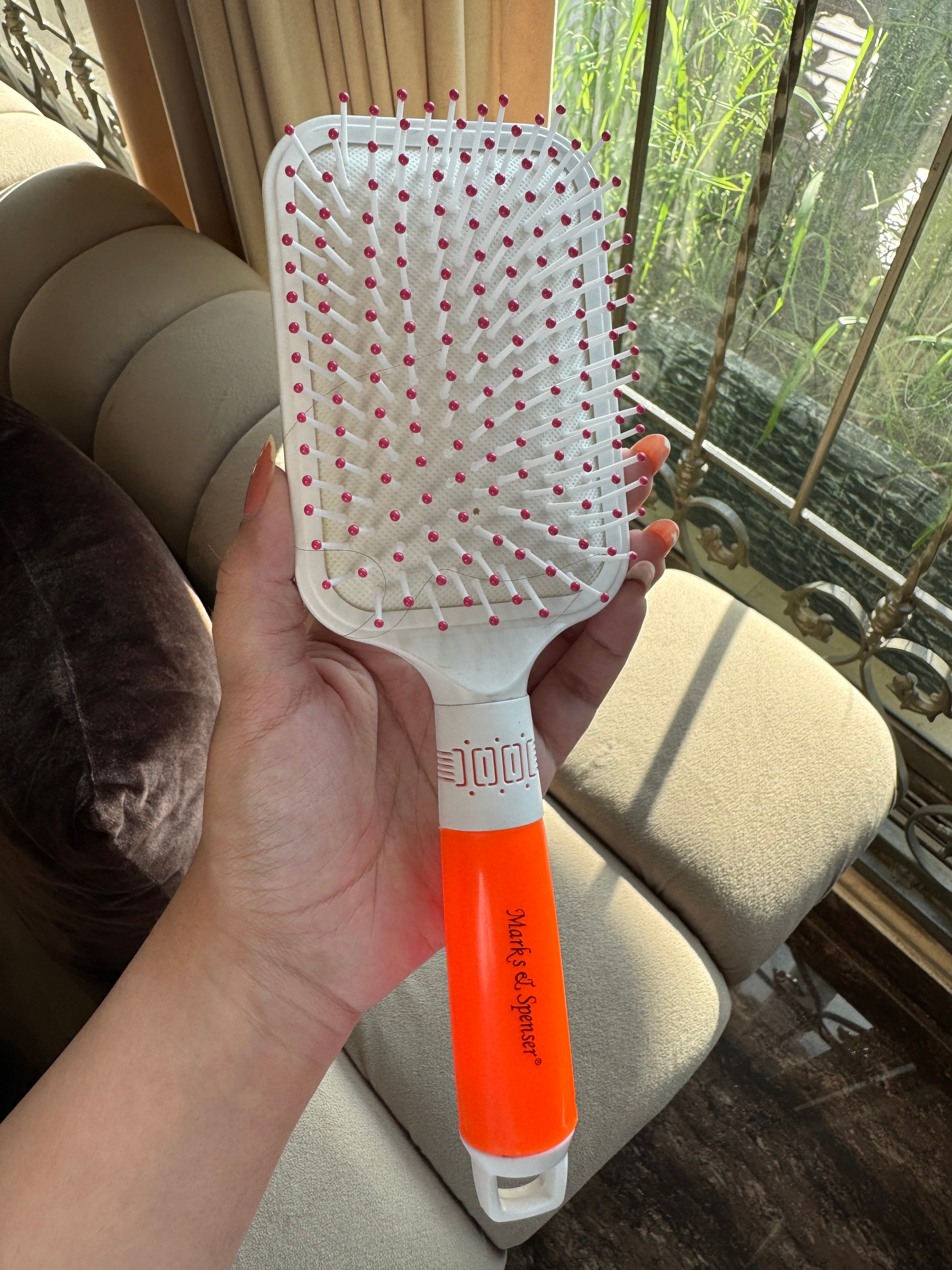 Softest White & Orange Brush