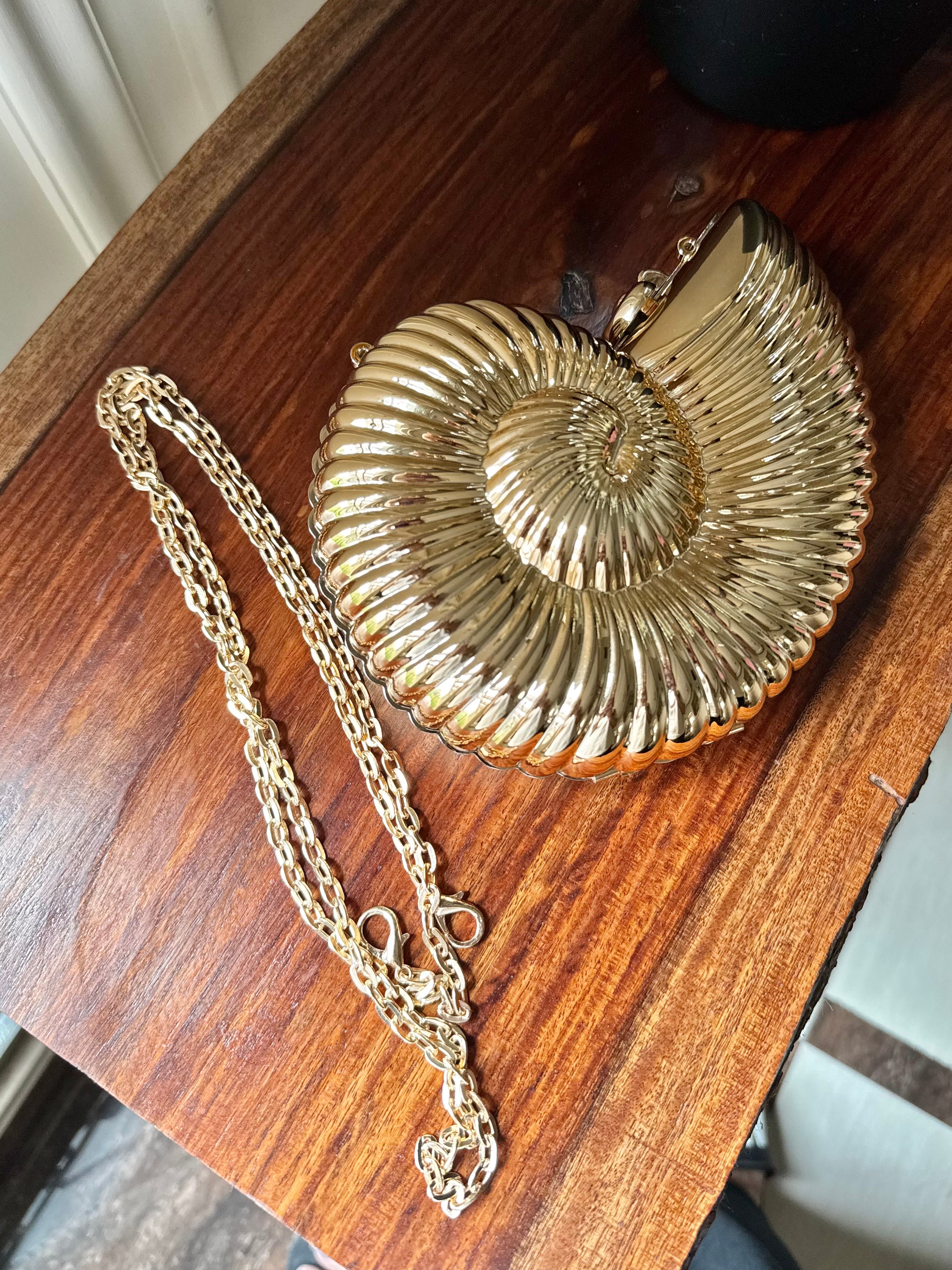 LUXURY Shell Clutch with Gold Chain - BIG SIZE