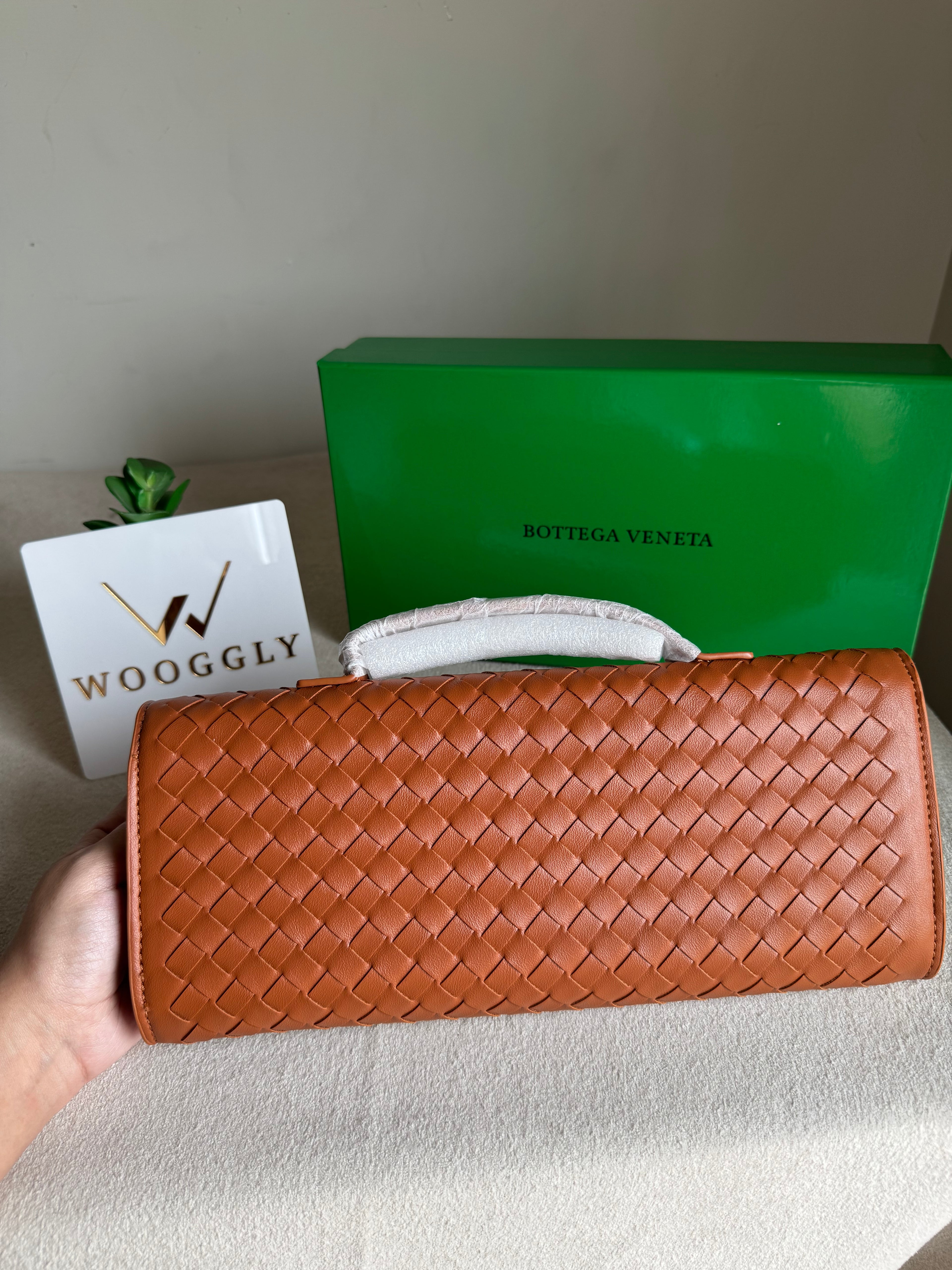 Premium Bottega Veneta Viral Bag with BOX Packing - Brown