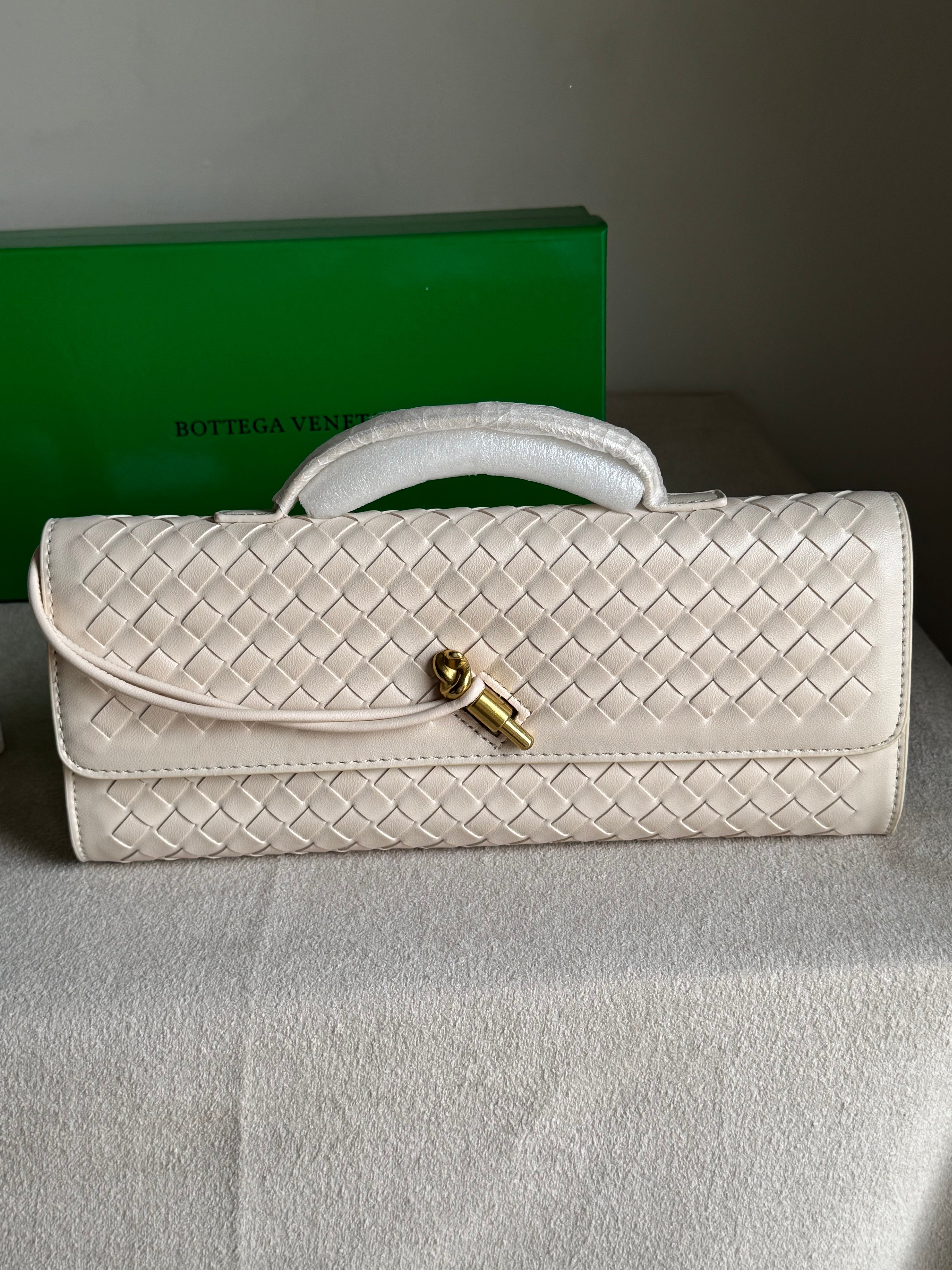 Premium Bottega Veneta Viral Bag with BOX Packing - Cream