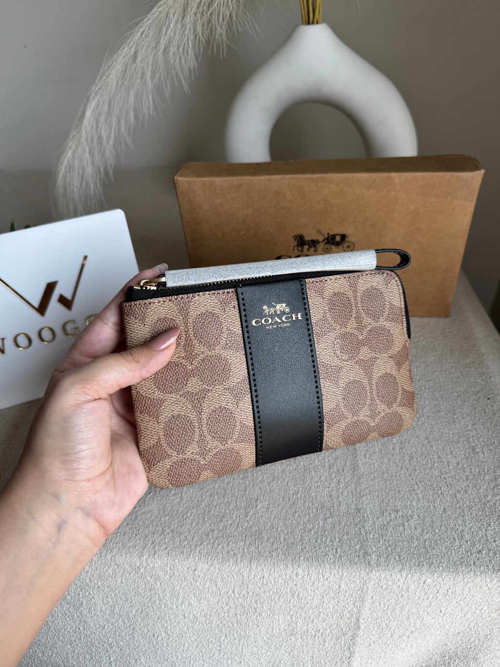 High Quality Wristlet - Apricot Black