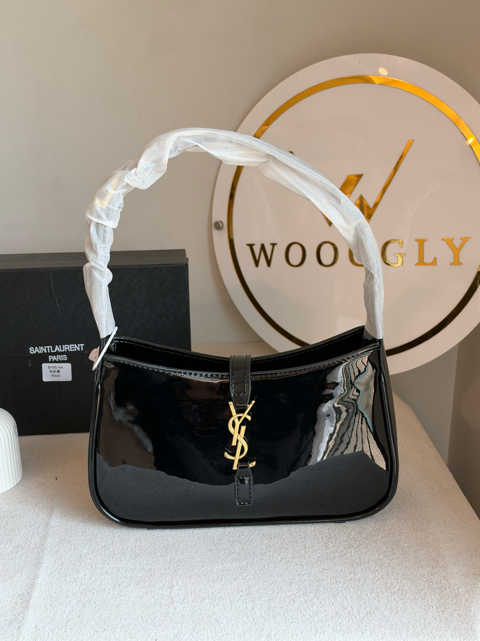 Viral Shoulder Bag with Box Packing - Black
