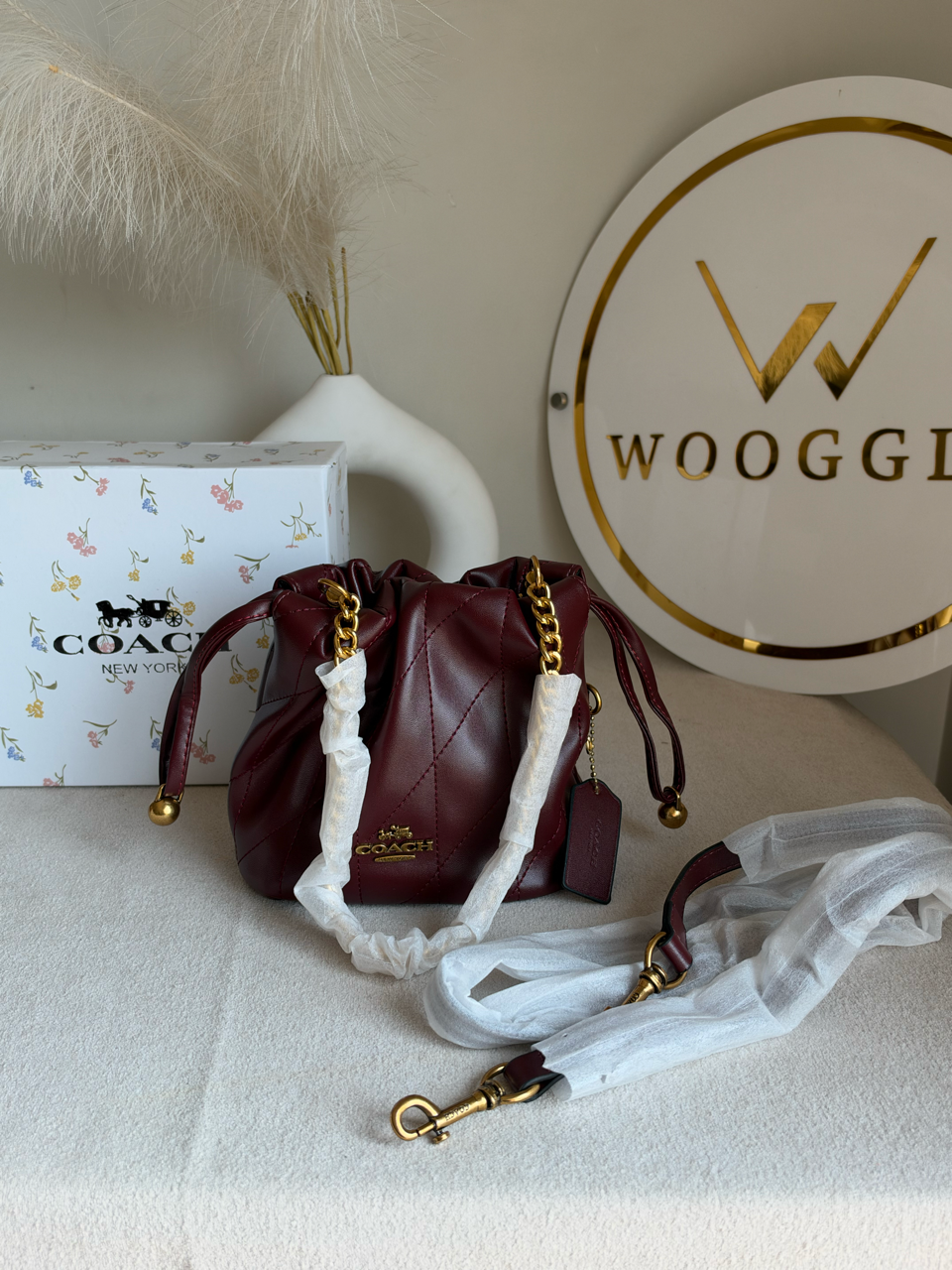 The Sovereign Bucket Bag with Box Packing - Burgundy