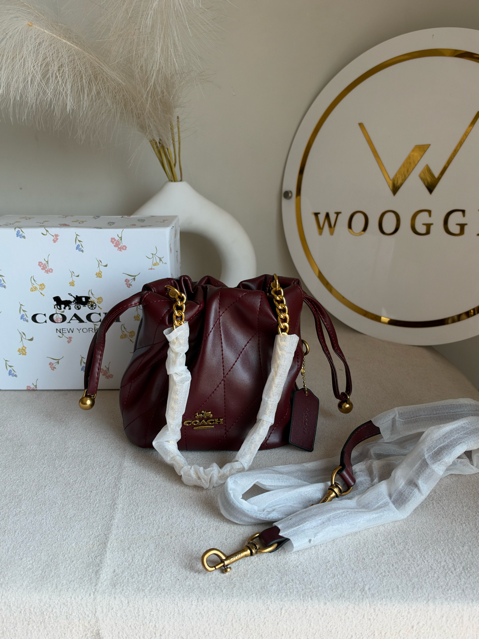 The Sovereign Bucket Bag with Box Packing - Burgundy