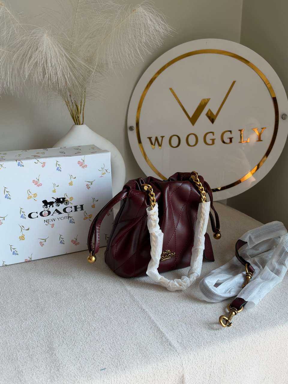 The Sovereign Bucket Bag with Box Packing - Burgundy