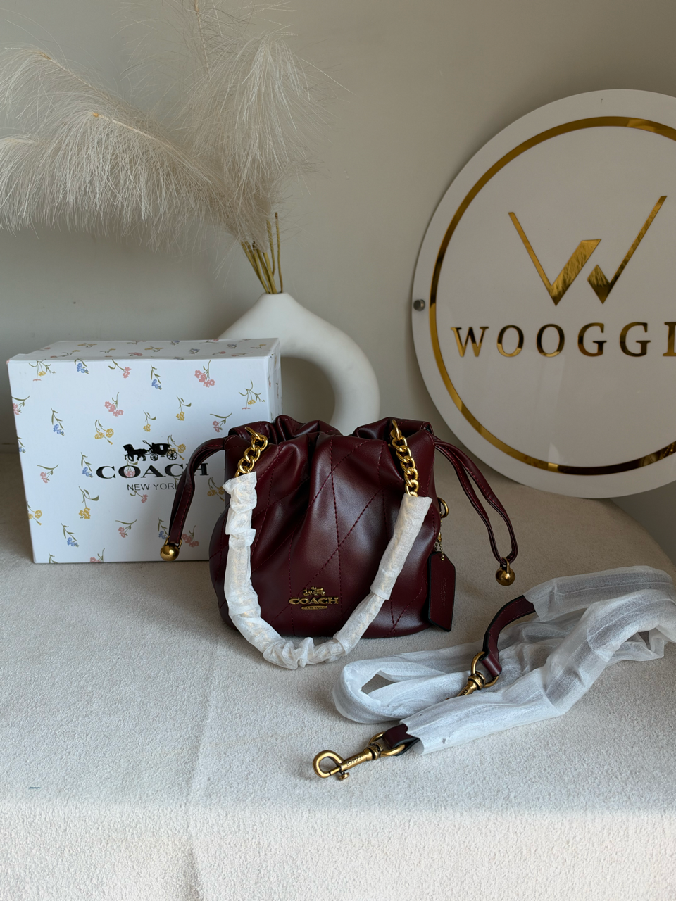 The Sovereign Bucket Bag with Box Packing - Burgundy