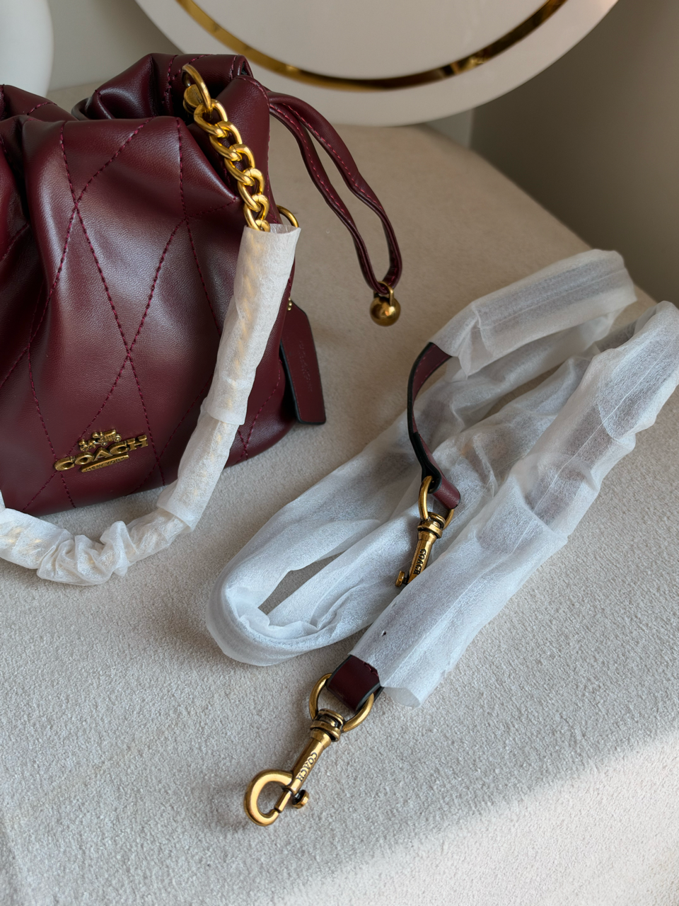 The Sovereign Bucket Bag with Box Packing - Burgundy