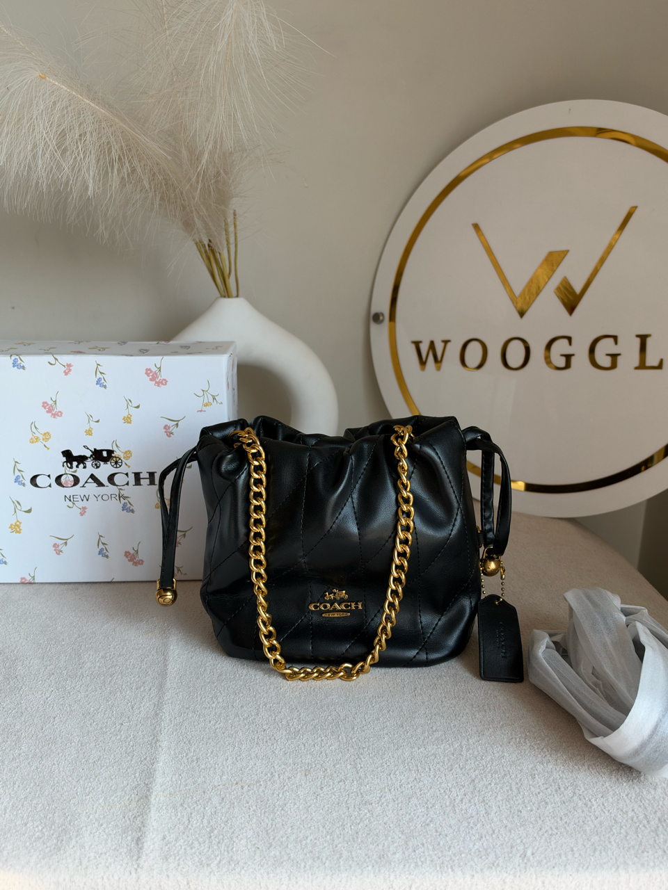 The Sovereign Bucket Bag with Box Packing - Black