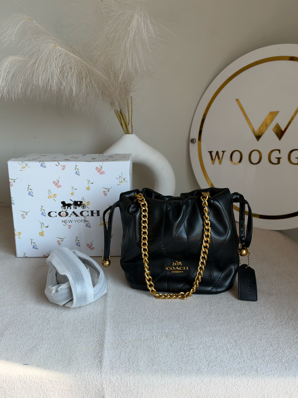 The Sovereign Bucket Bag with Box Packing - Black