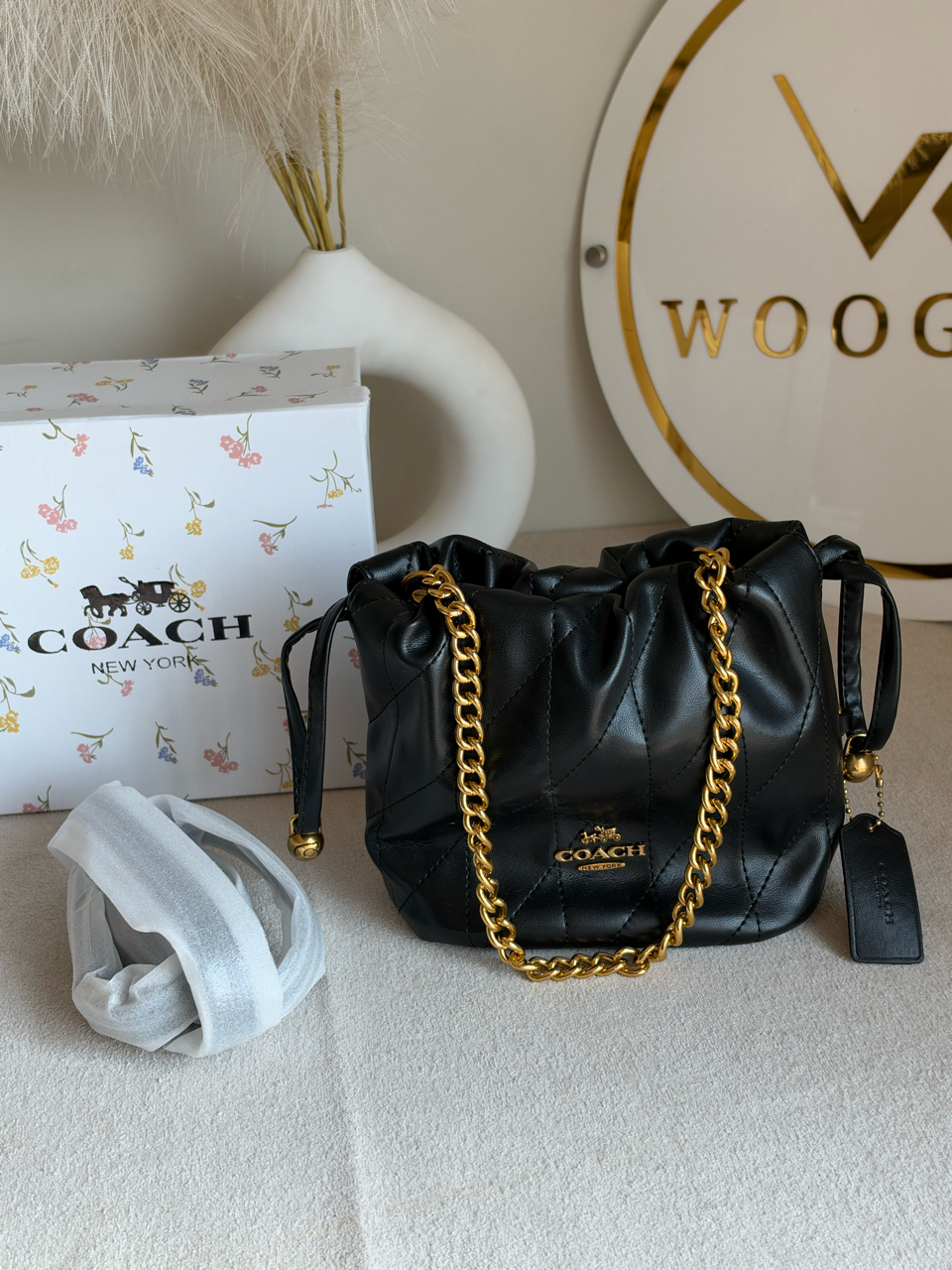 The Sovereign Bucket Bag with Box Packing - Black