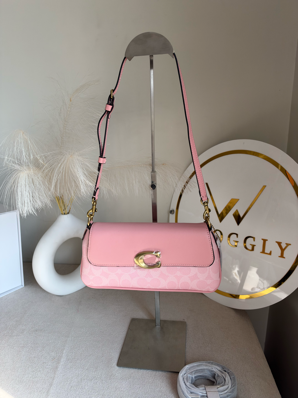 The Essential Archive Shoulder Bag - Pink