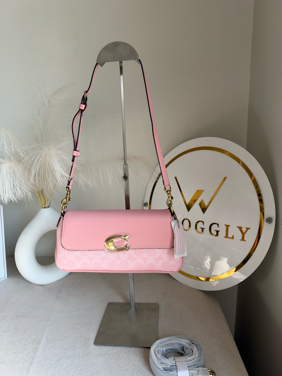 The Essential Archive Shoulder Bag - Pink